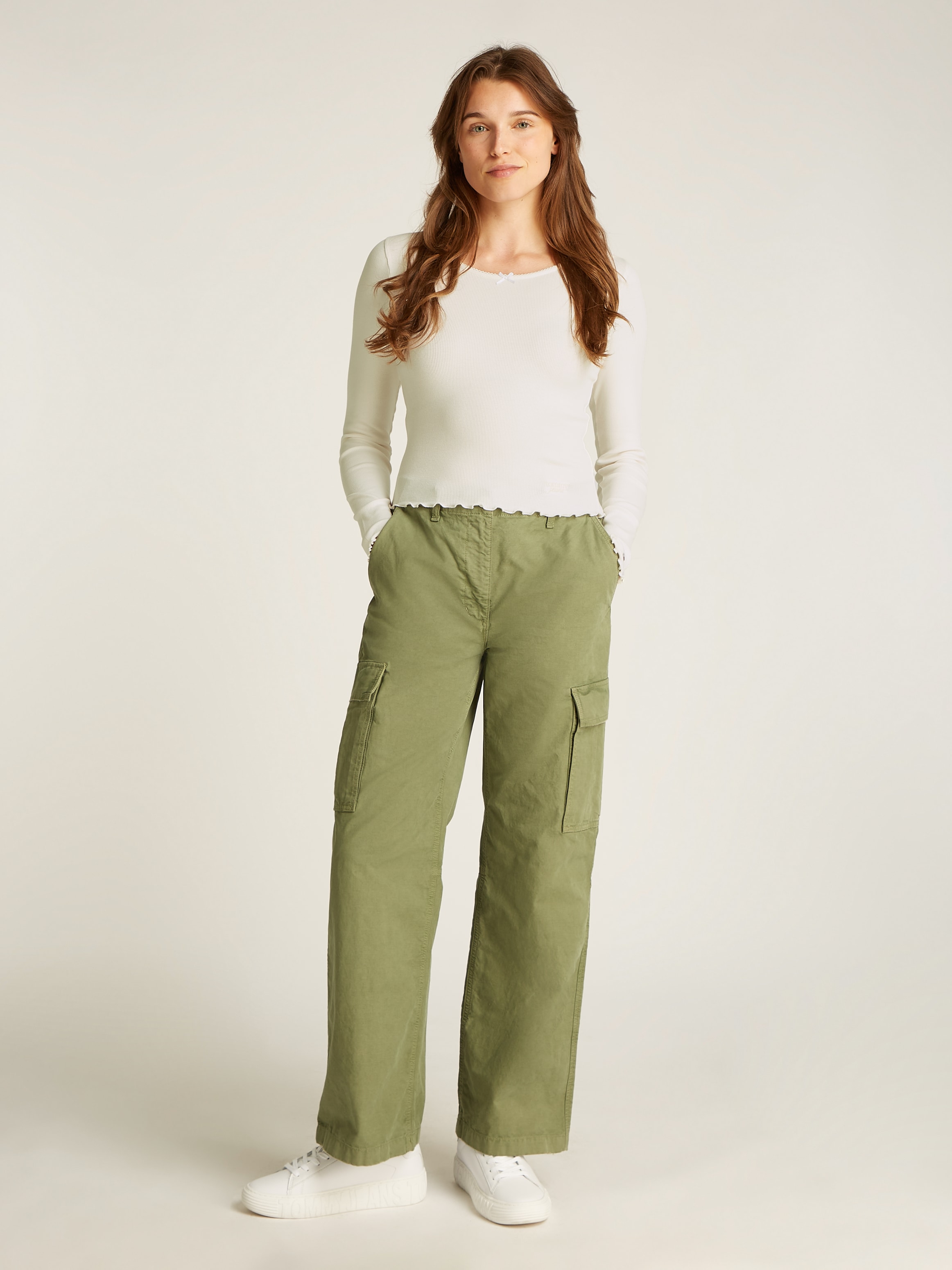 Tommy Jeans Langarmshirt »TJW SLIM SCALLOP«, mit Schleife