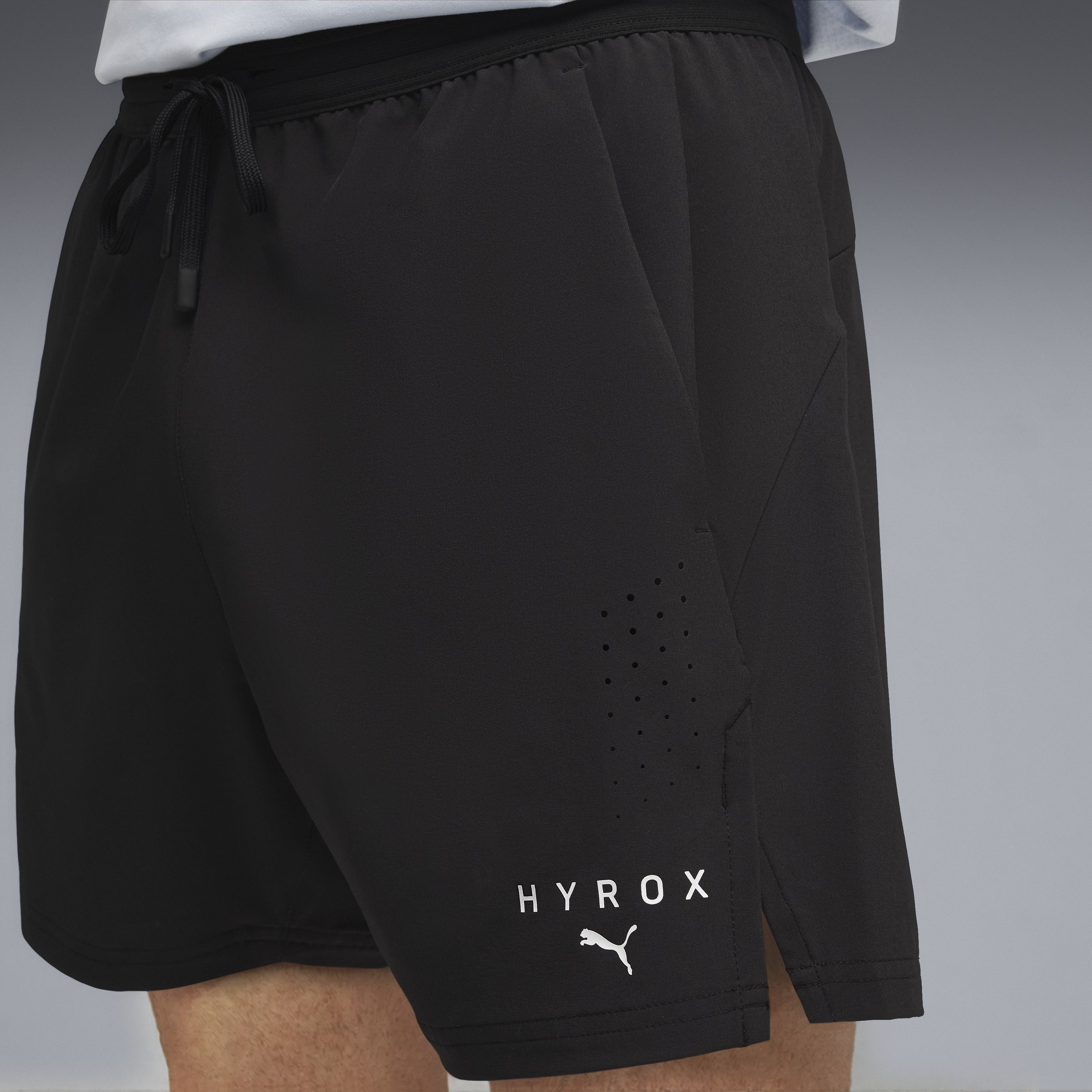 PUMA Trainingsshorts »M  X HYROX DRYELITE 5" SHORT«  elastisches Material, Slim Fit Passform, sportlicher Stil