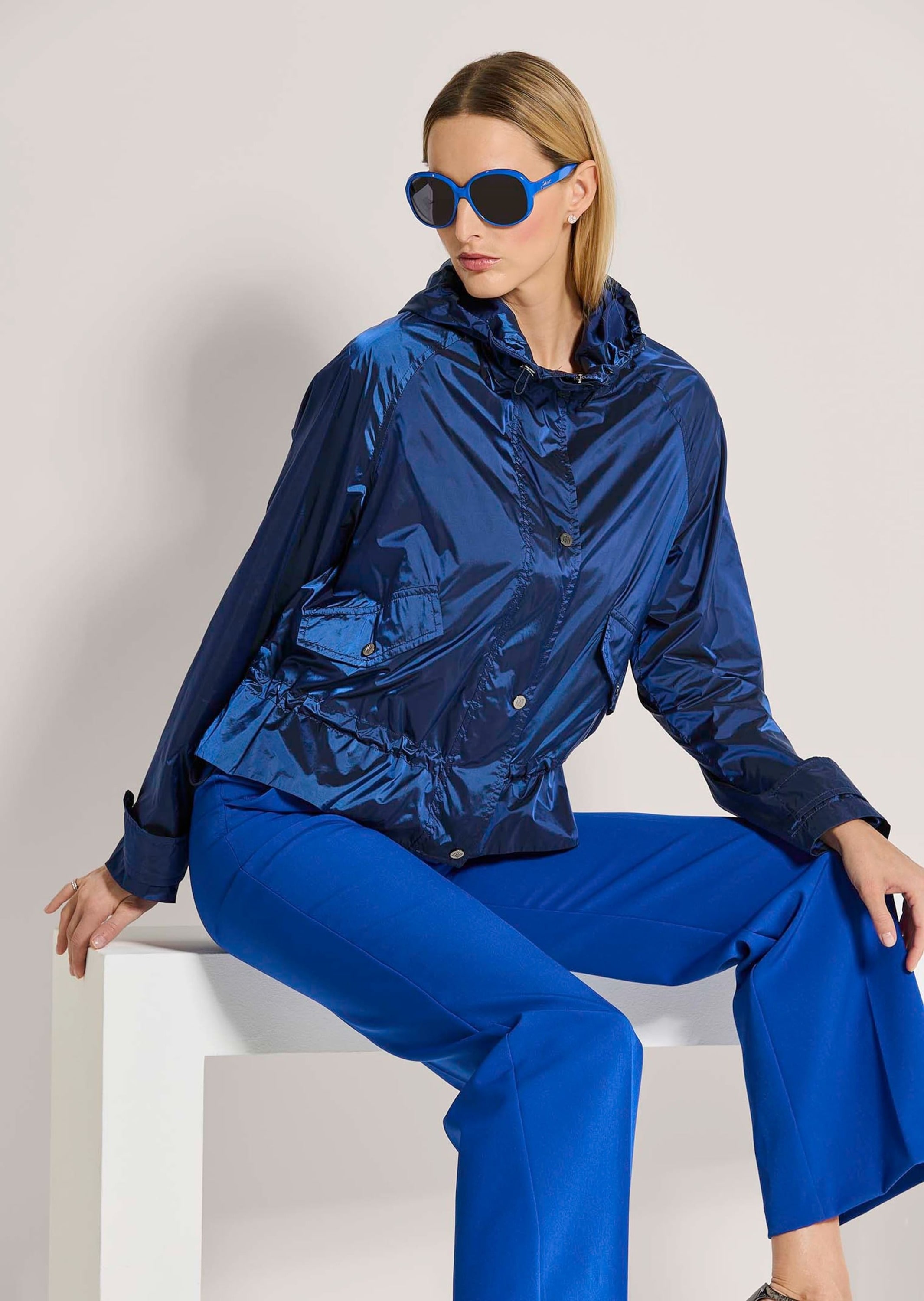 MADELEINE Kurzjacke »Jacke Kapuzenjacke mit Funktion«