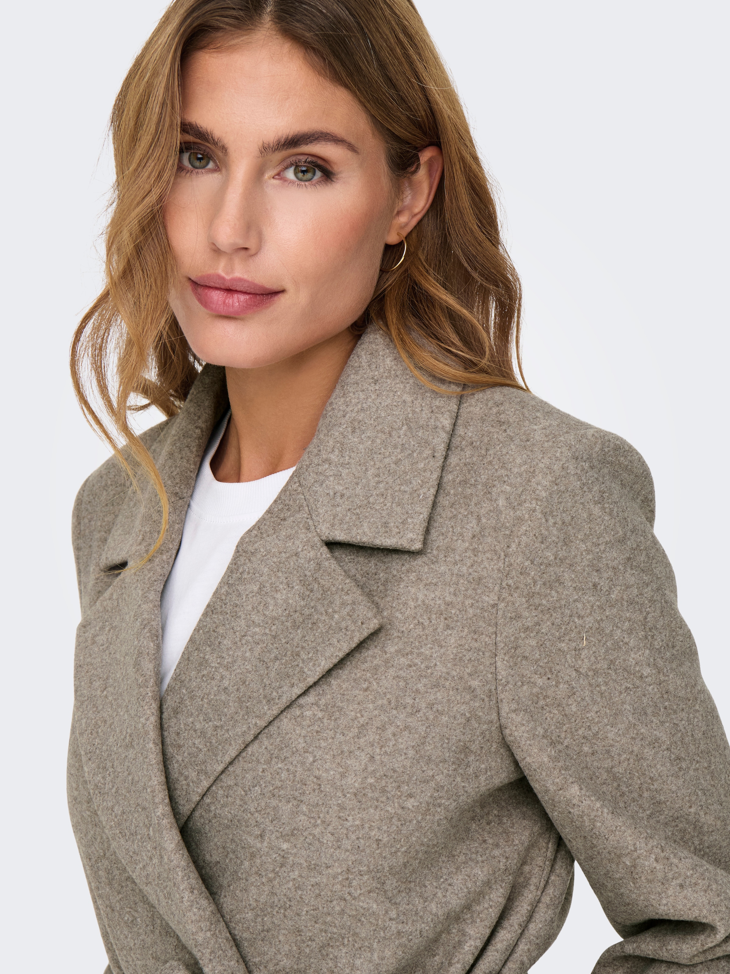 ONLY Kurzmantel »ONLALVILDA LIFE SHORT WRAP COAT OTW«