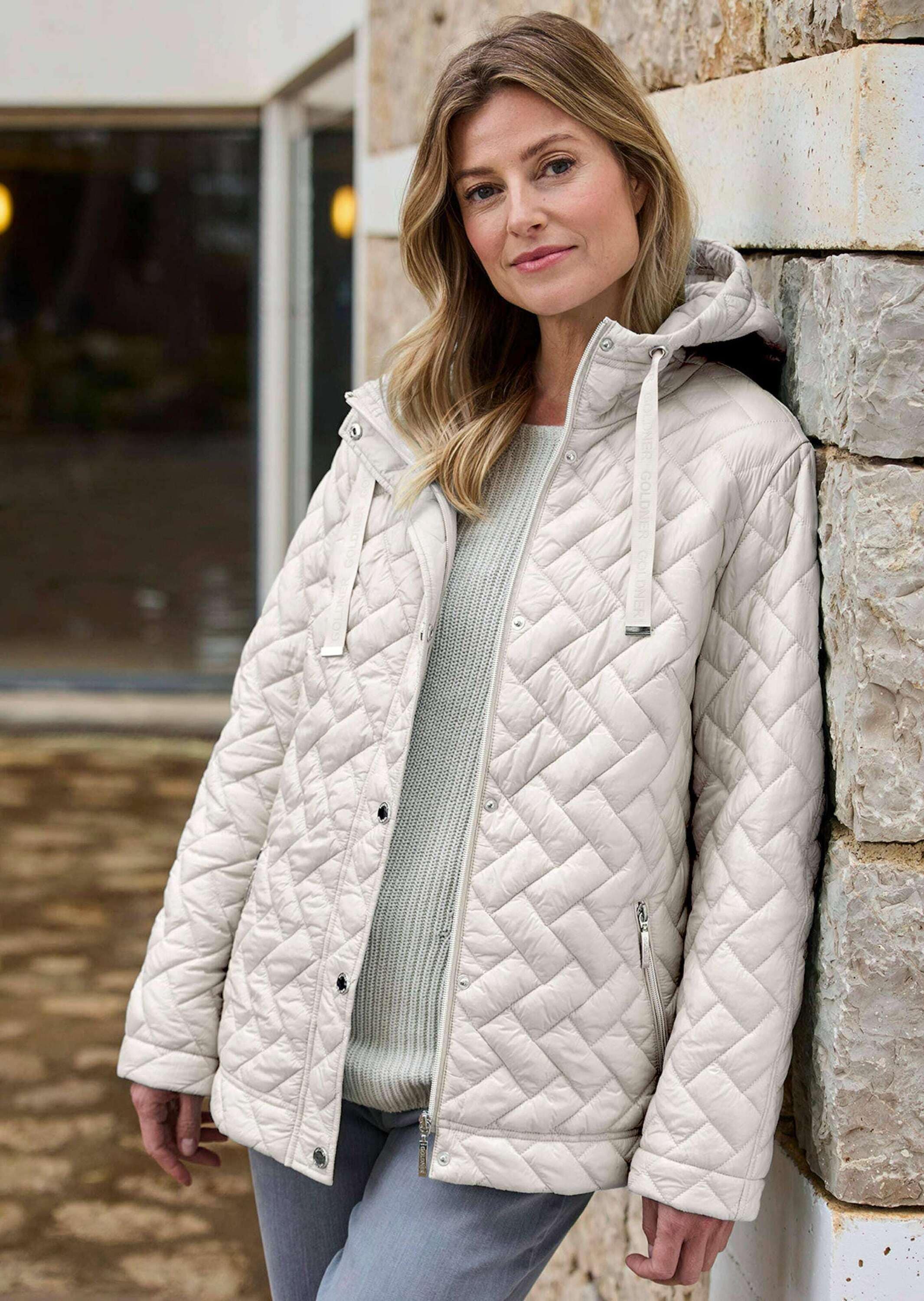 GOLDNER Kurzjacke »Kurzgröße Leichte Steppjacke mit Kapuze«