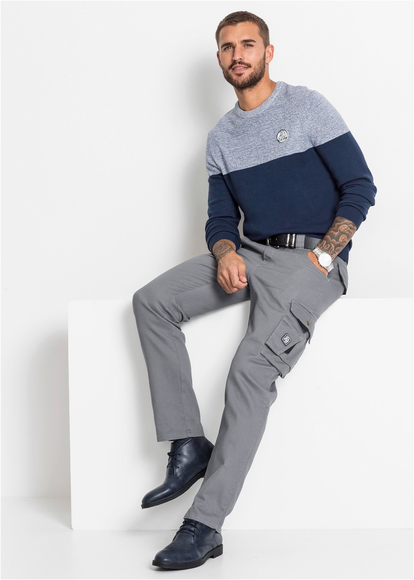 bonprix Strickpullover »Feinstrickpullover im Colourblocking mit Baumwolle« aus Baumwolle und Polyacryl, mit Rundhalsausschnitt, Regular Fit