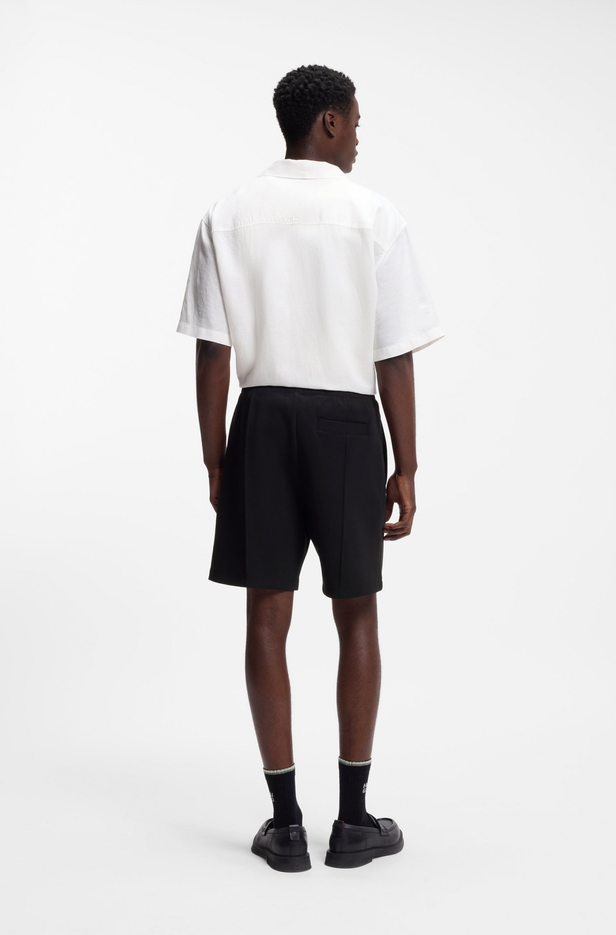 HUGO Sweatshorts »Dimacshort«  Regular Fit, Baumwoll-Mix, Eingrifftaschen