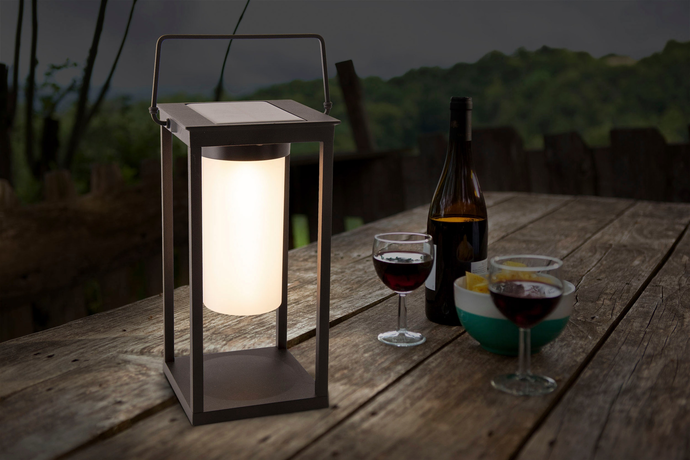 näve LED Solarleuchte »Camping«, 1 flammig, Leuchtmittel LED-Modul | LED fest integriert, mit Henkel, 2 Helligkeitsstufen per Touch, USB Ladeanschluss, schwarz