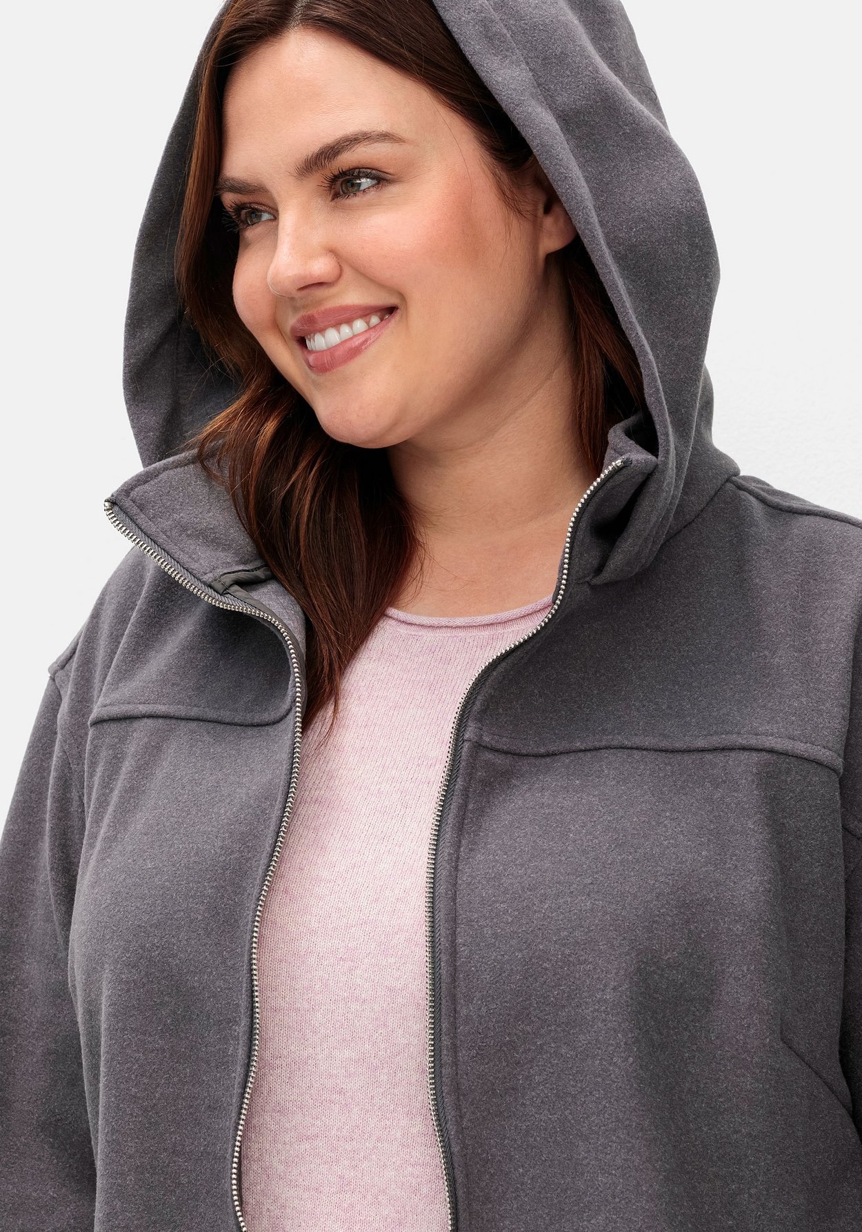 Sheego Langjacke »Kapuzenjacke mit Stehkragen und überschnittenen Schultern«
