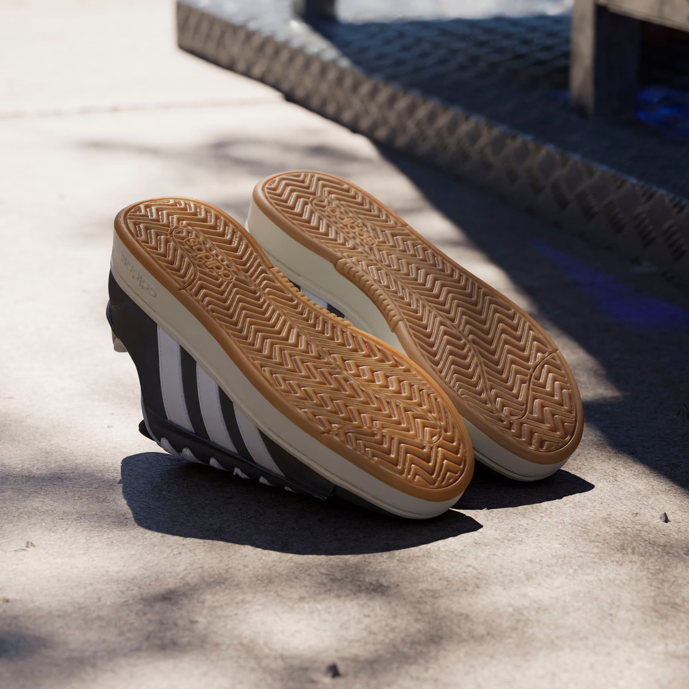 adidas Sportswear Sneaker »GRAND COURT ALPHA«  Design inspiriert vom adidas Campus 00