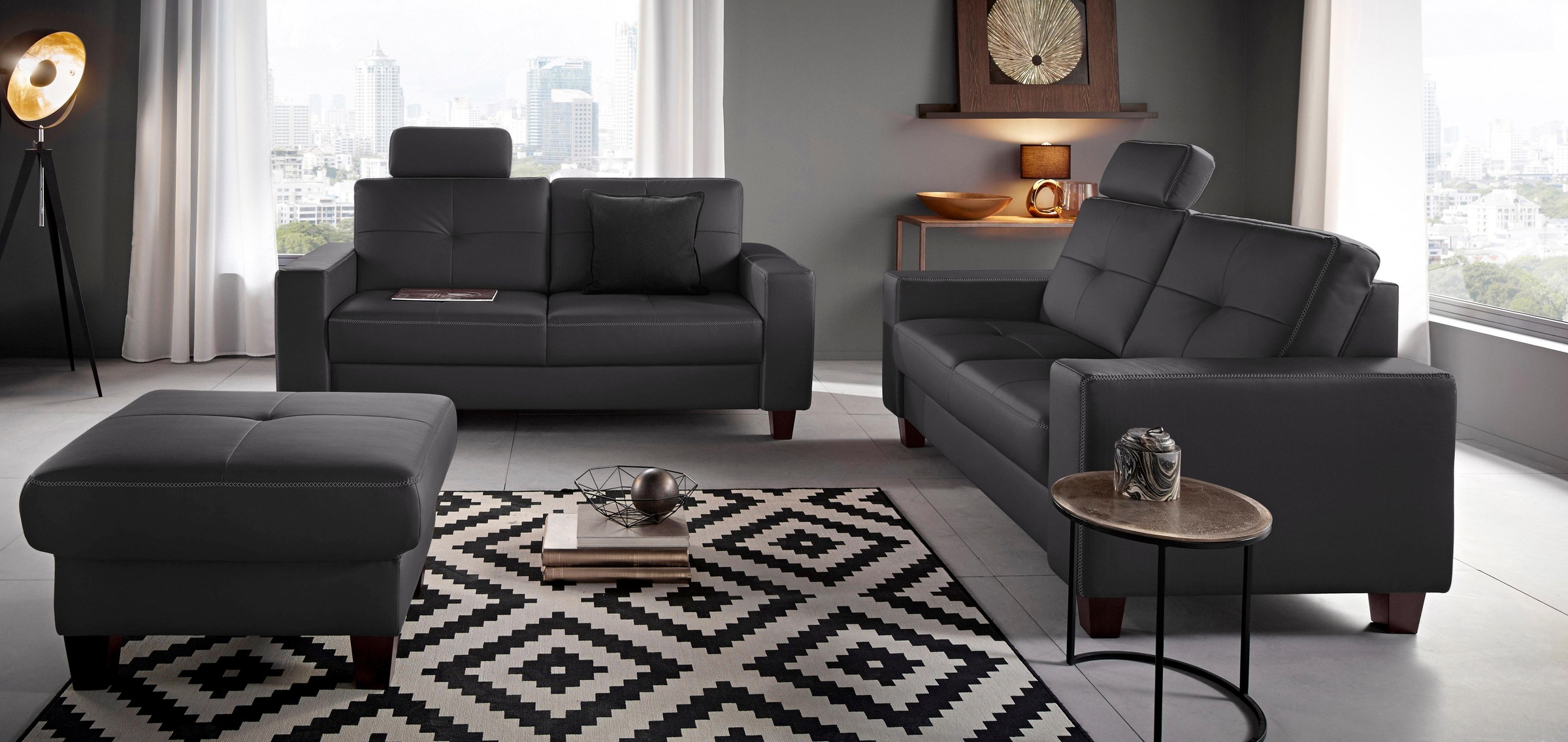 Places of Style Polsterhocker »Varese«, Kreuznaht in beige