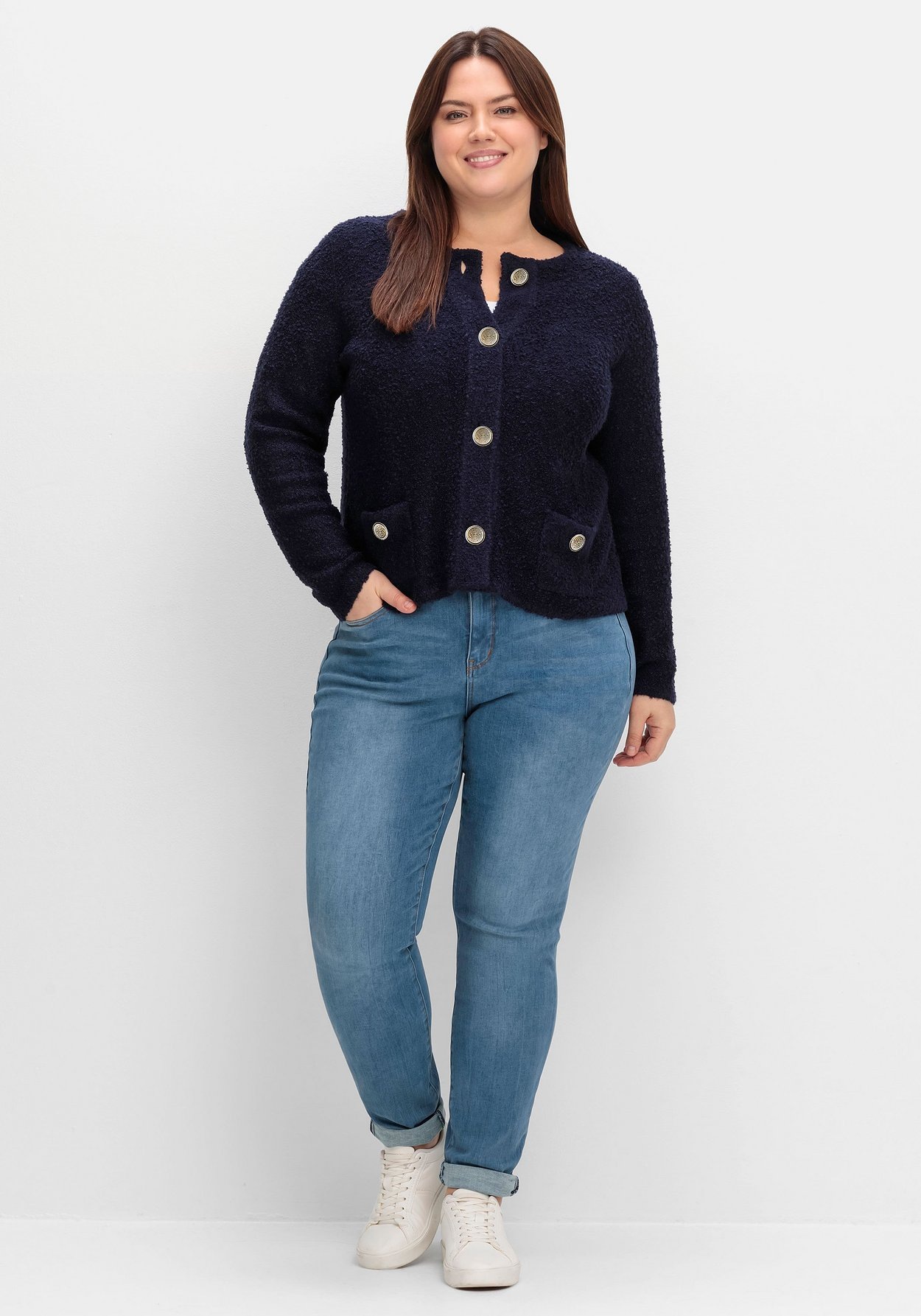 Sheego Strickjacke »Kurze Strickjacke aus weichem Bouclé«, aus weichem Bouclé