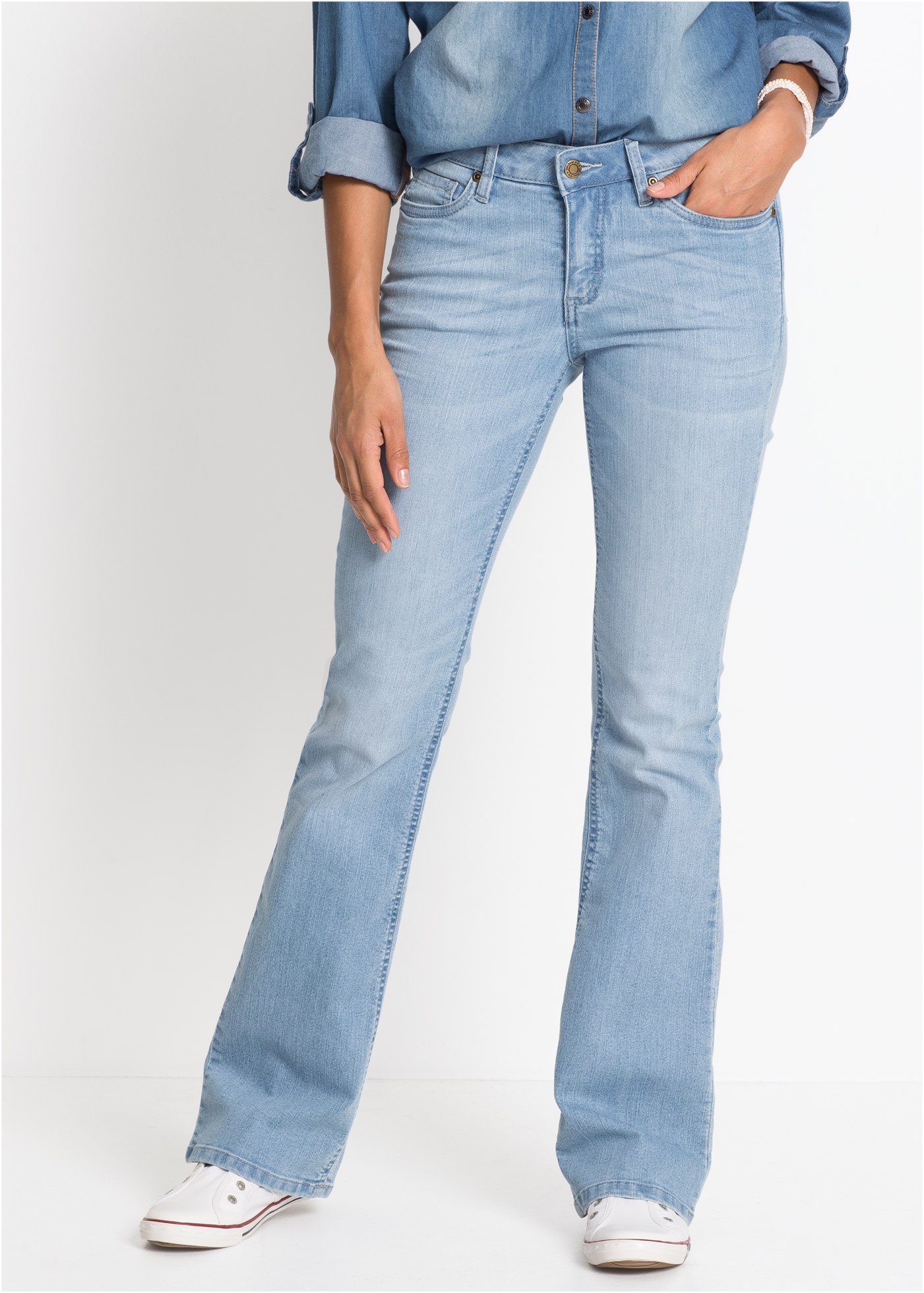 bonprix Bootcut-Jeans »Bootcut Jeans Mid Waist, Komfort-Stretch« Slim Fit Passform, aus Baumwollmischung mit Stretch-Anteil