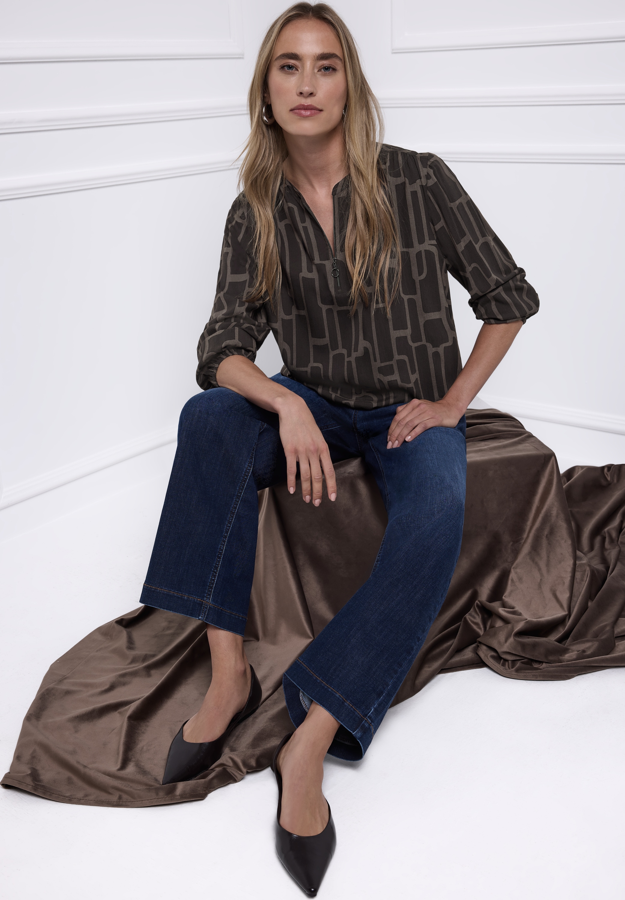 STREET ONE Langarmbluse mit grafischem Muster und Splitneck