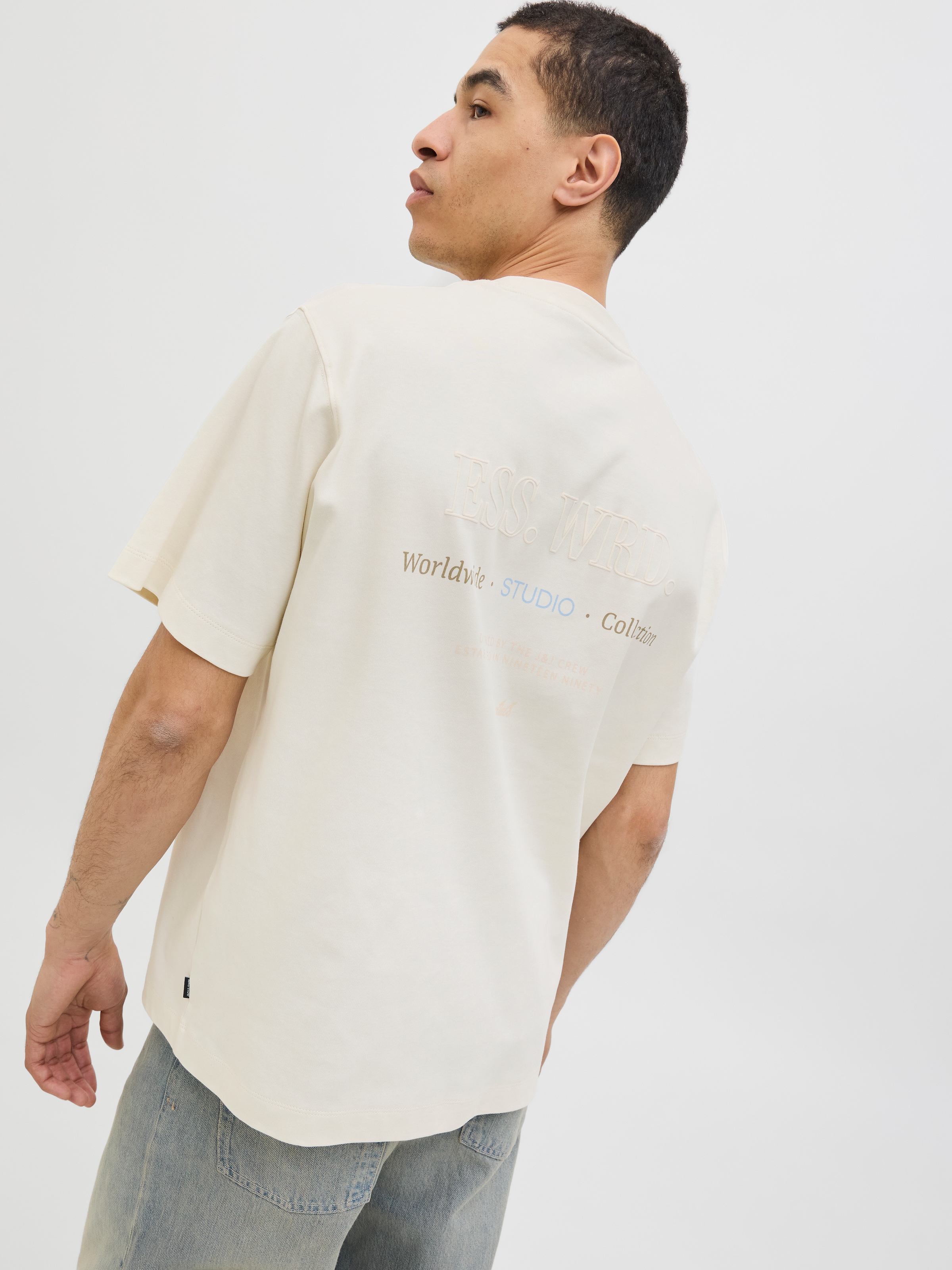Jack & Jones Rundhalsshirt »JJEURBAN EDGE STUDIO TEE SS O-NECK NOOS«, mit Front und Back Print