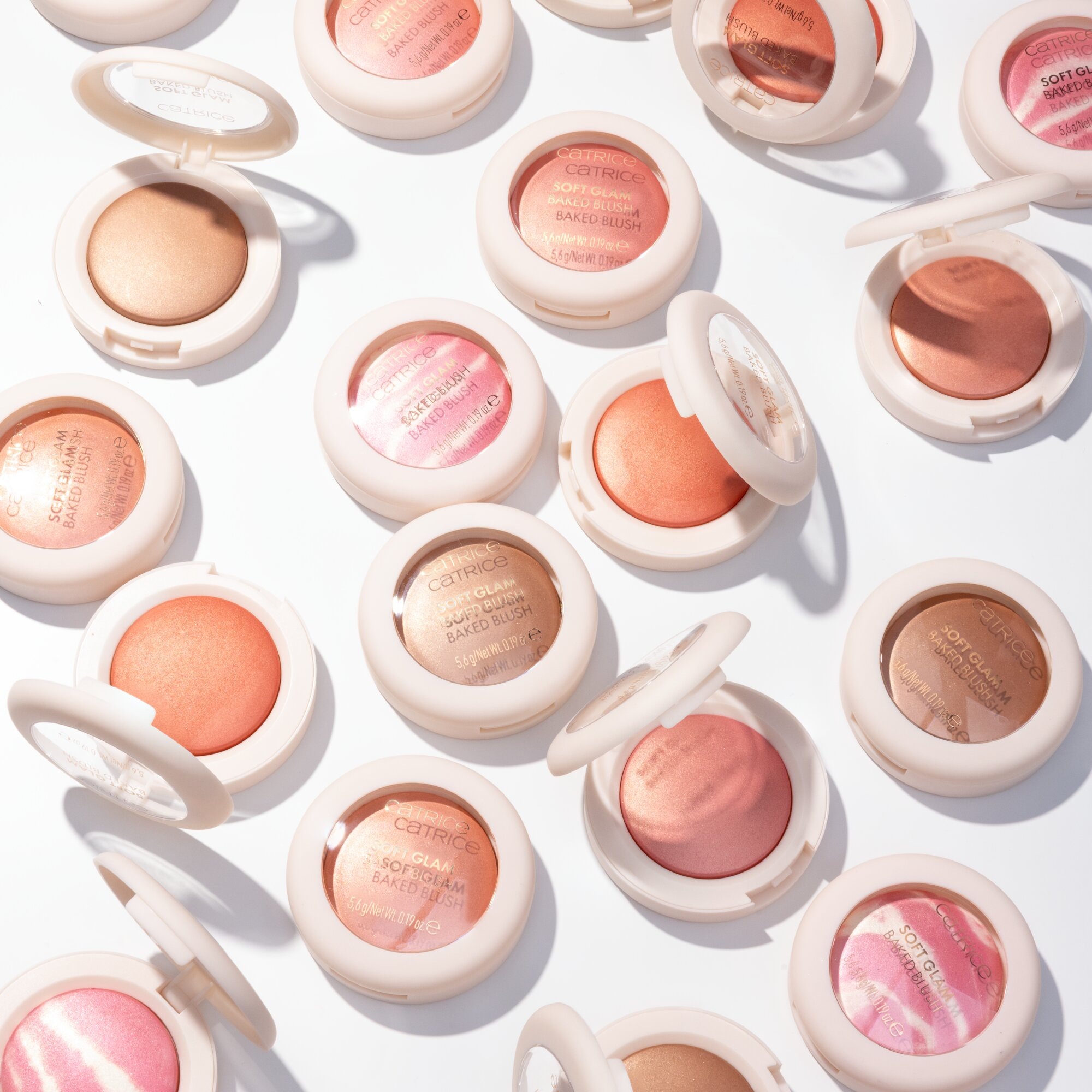 Catrice Rouge »Soft Glam Baked Blush« Eleganter Beerenton mit sanftem Schimmer für einen strahlenden Look