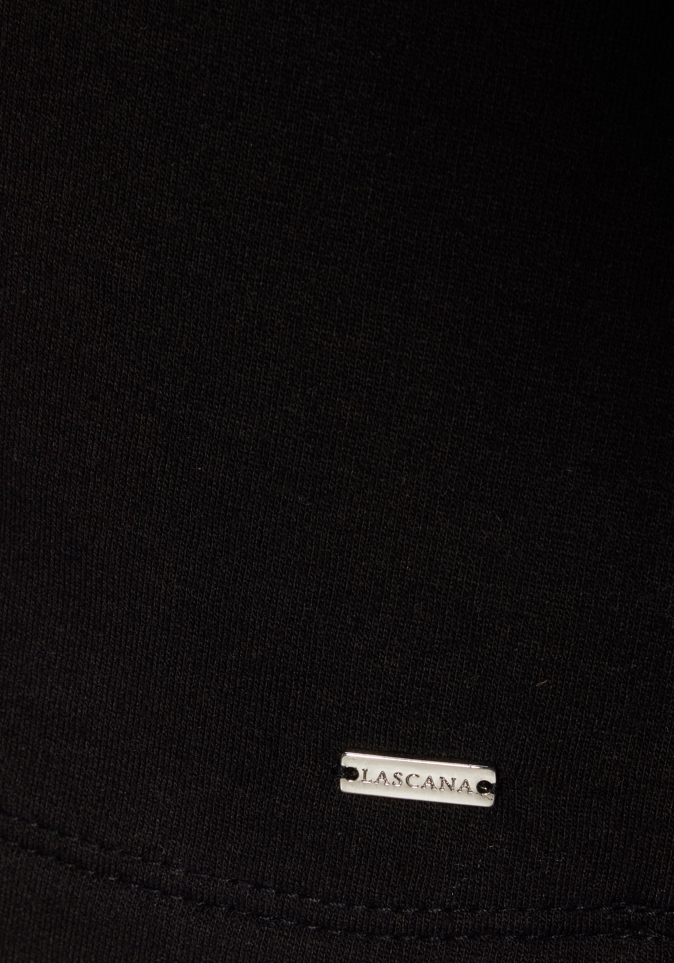 LASCANA Hoodie, mit dezentem Frontdruck, Loungeanzug