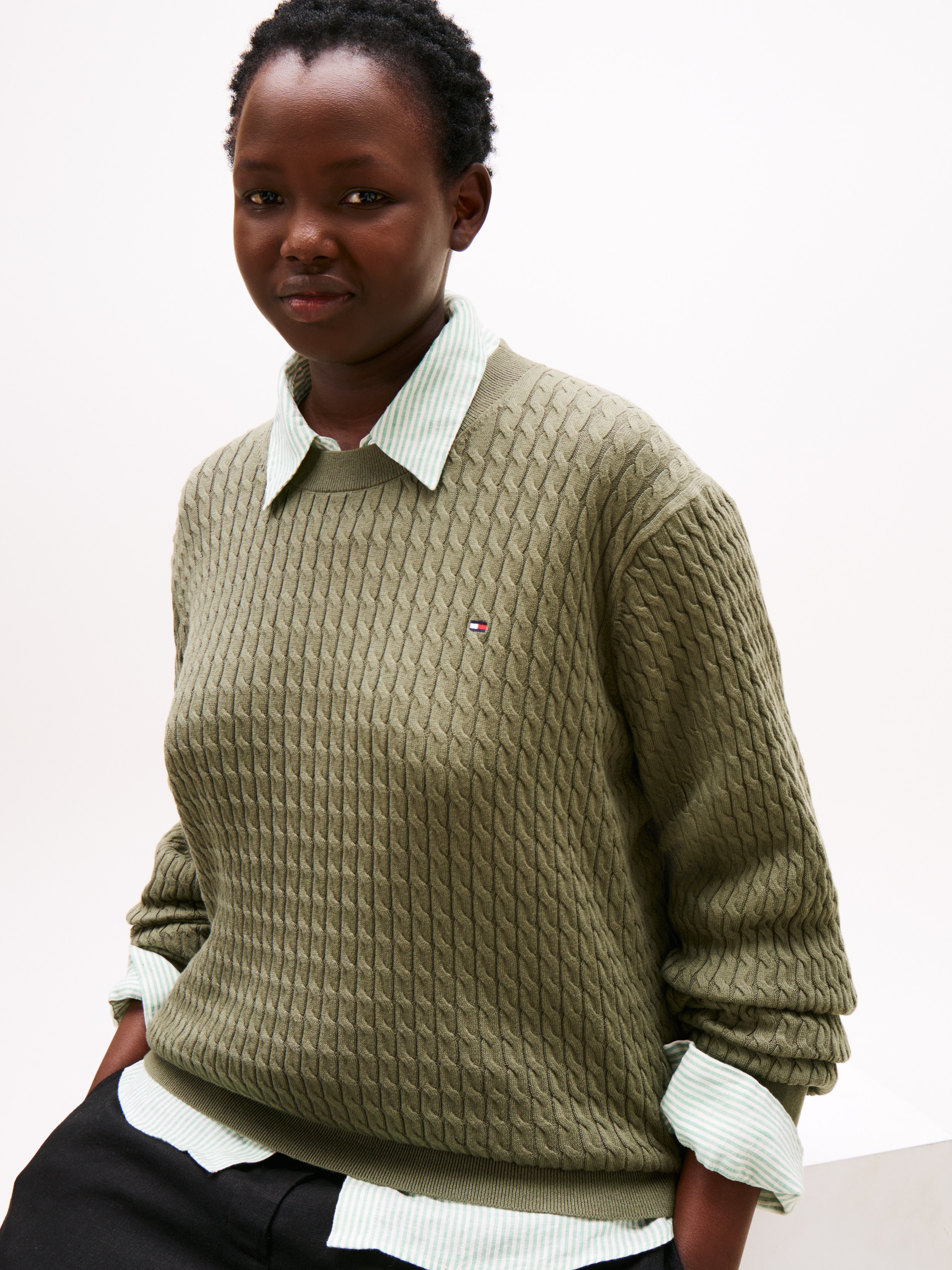 Tommy Hilfiger Curve Strickpullover »CRV CO CABLE FINE GG C-NK LS SWT«, in großen Größen, mit Zopfmuster