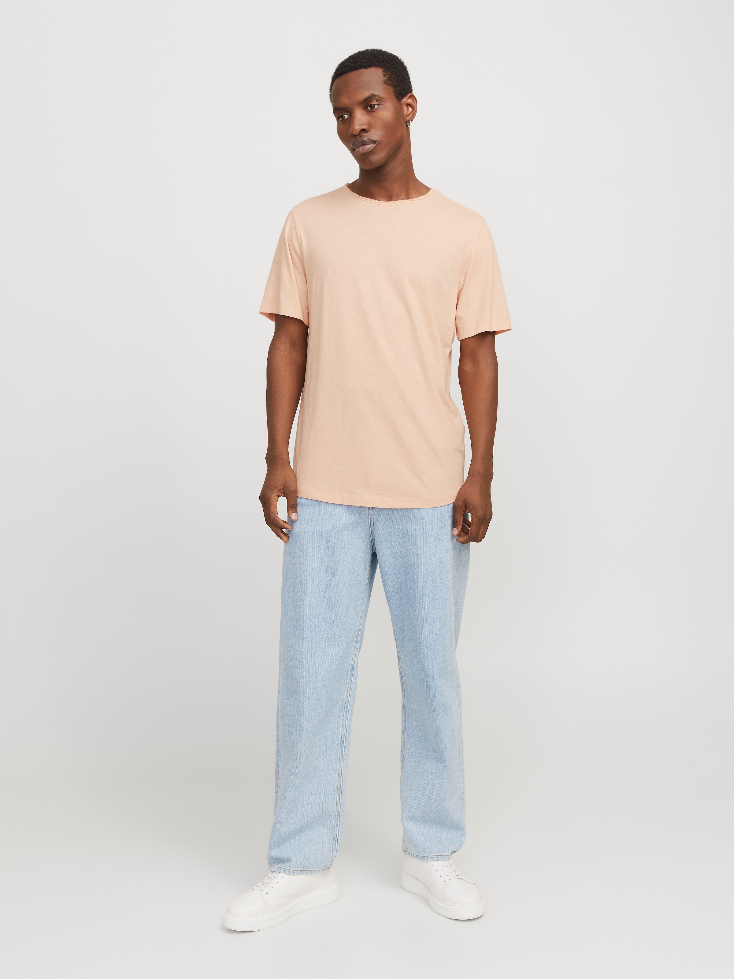 Jack & Jones Rundhalsshirt »JJEBASHER TEE O-NECK SS NOOS«, mit Rundhalsausschnitt