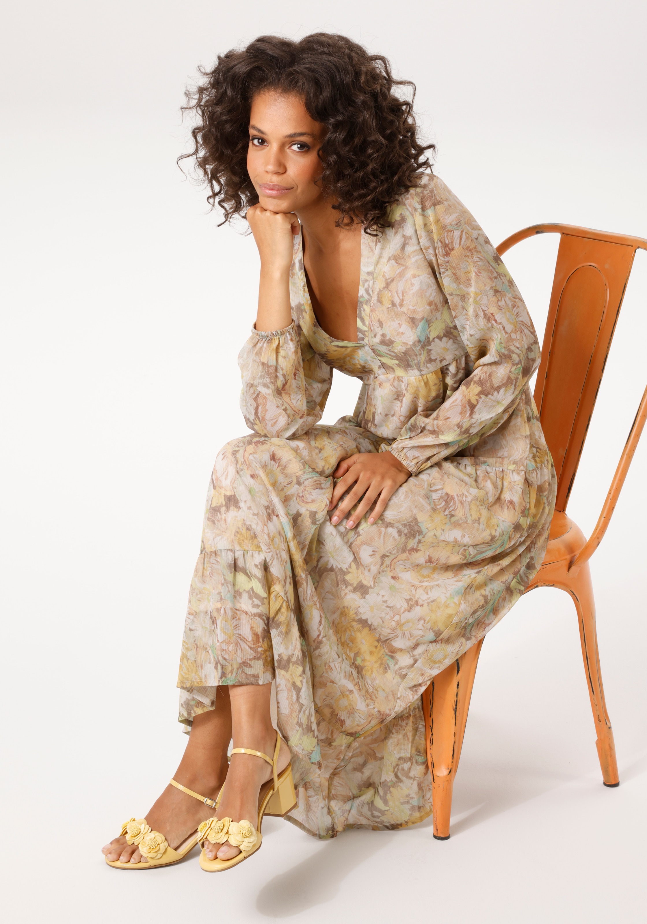 Aniston CASUAL Maxikleid mit pastellfarbenen Blumendruck - NEUE KOLLEKTION