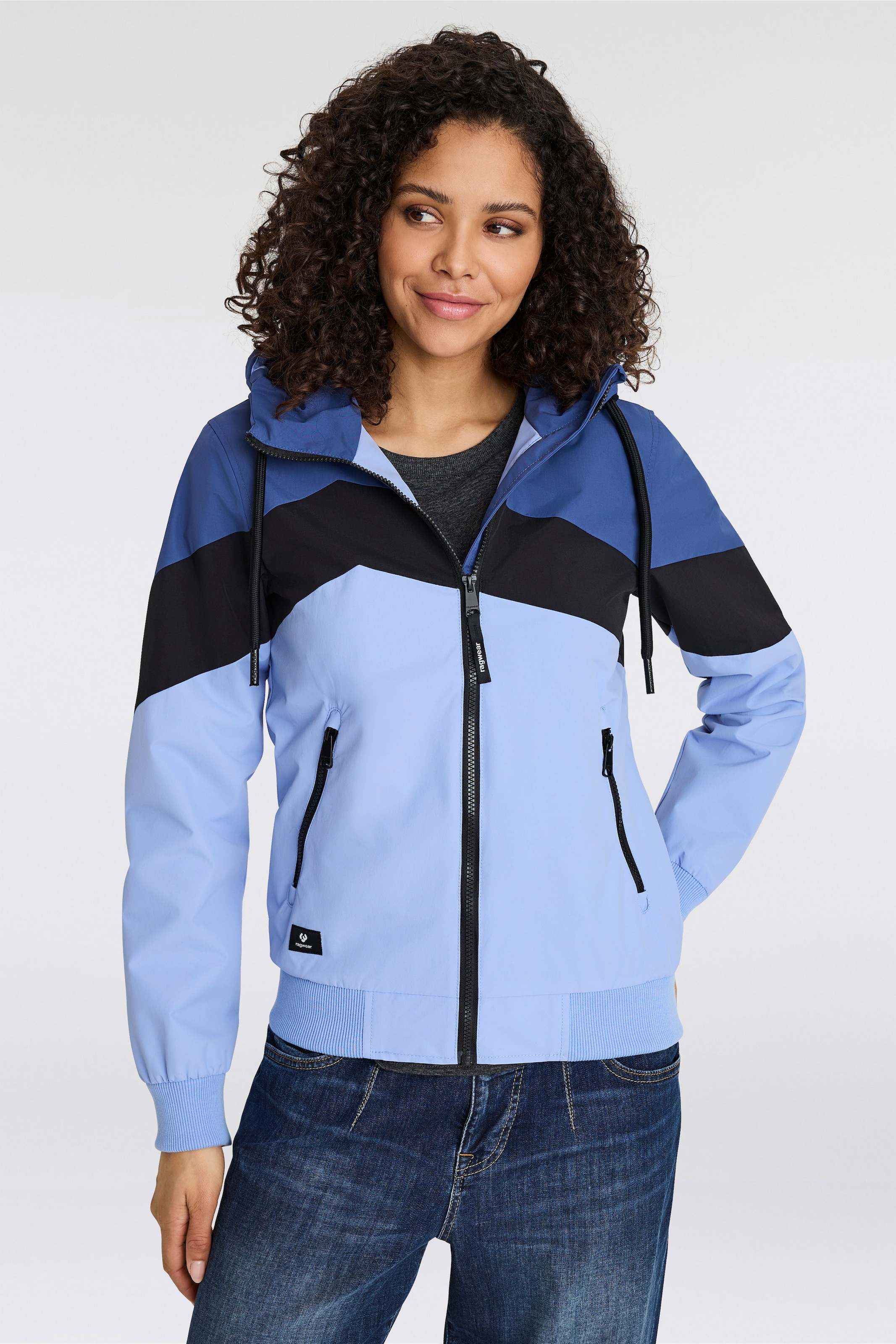 Ragwear Funktionsjacke »NUGGIE OMBRE O«, mit Kapuze, Übergangsjacke aus wasserabweisendem Material