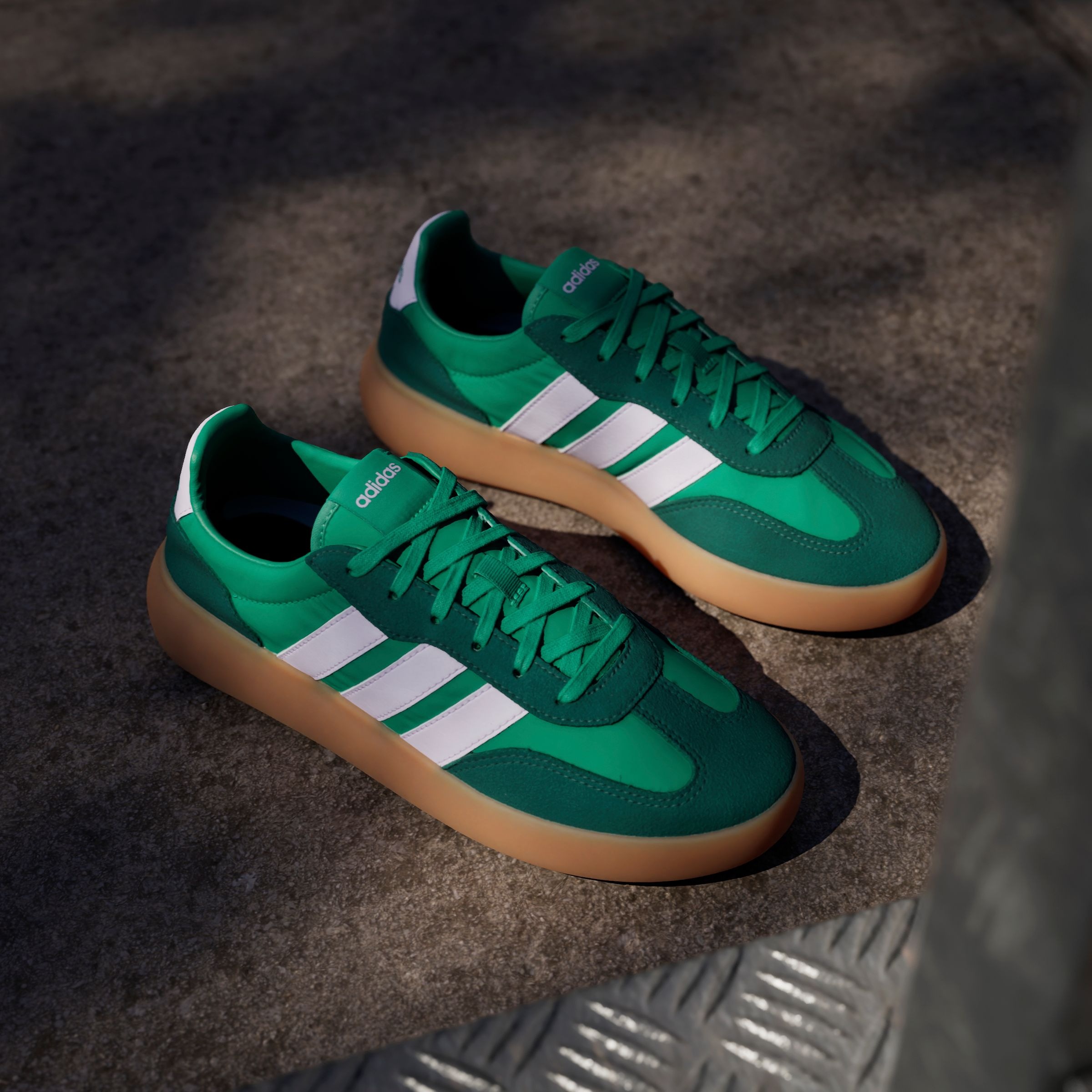 adidas Sportswear Sneaker »BARREDA DECODE«, Design auf den Spuren des adidas Handball Spezial
