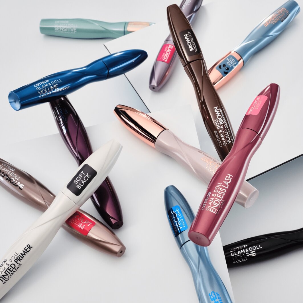 Catrice Mascara »Glam & Doll Volume Brown Mascara Waterproof«, (Set, 3 tlg.), Wasserfest und volumengebend für einen natürlichen Alltagslook!