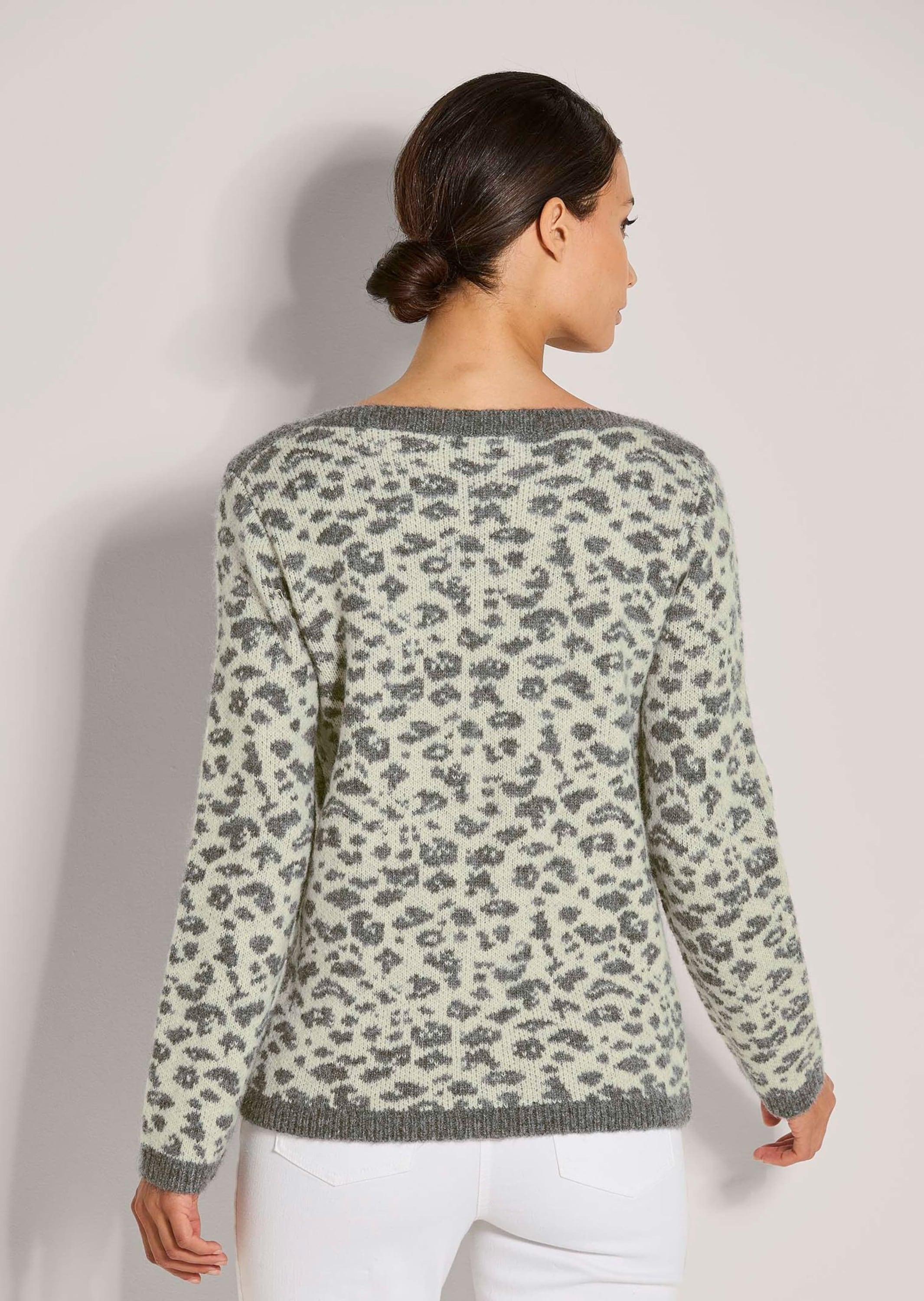 MADELEINE Longpullover »Pullover Eleganter Strick mit U-Boot-Ausschnitt«