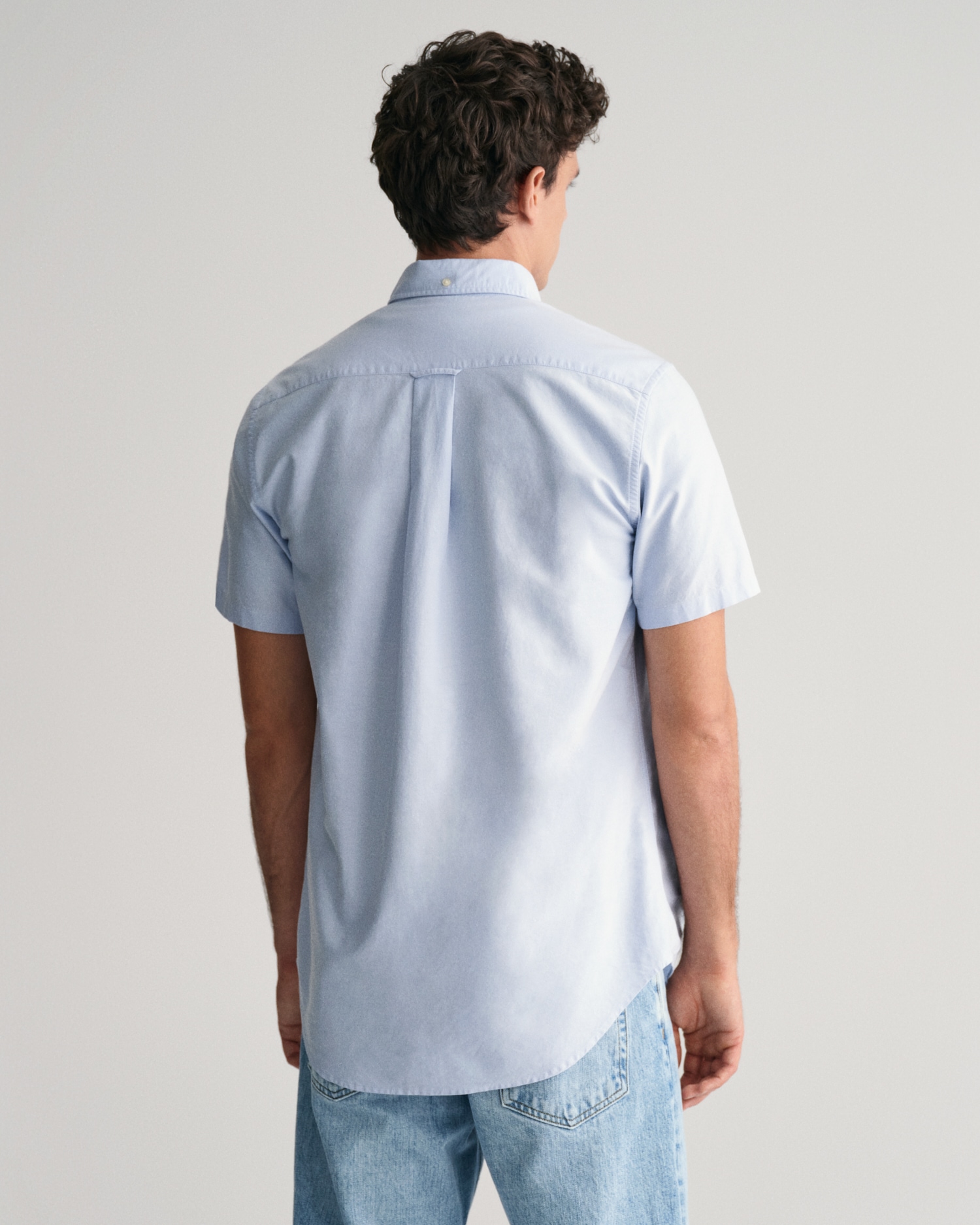 Gant Kurzarmhemd »REG OXFORD SHIRT«, Gant-Stickerei