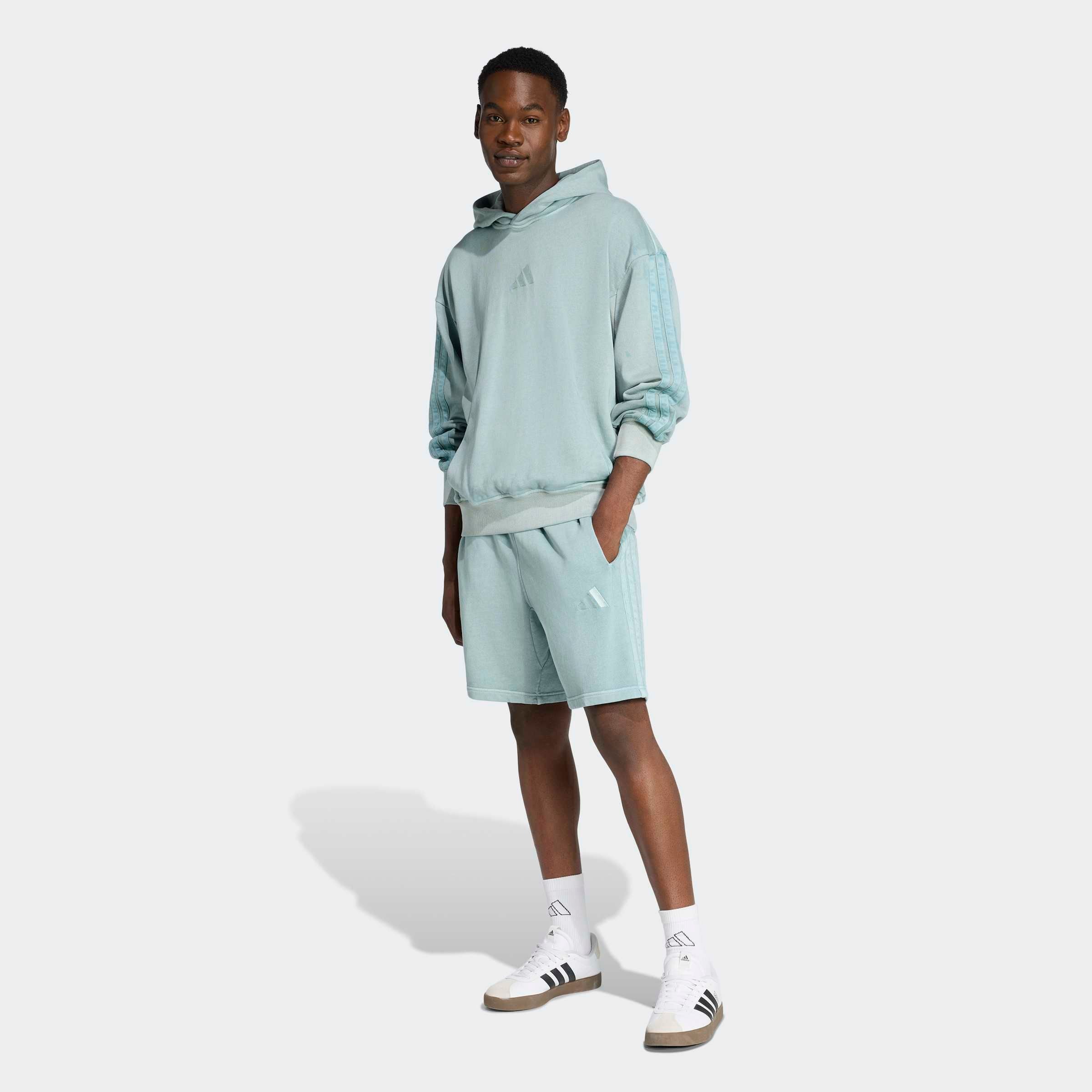 adidas Sportswear Shorts »ALL SZN FRENCH TERRY WASHED 8-INCH«  lockere Passform, 20 cm Innenbeinlänge, mit Kordelverschluss