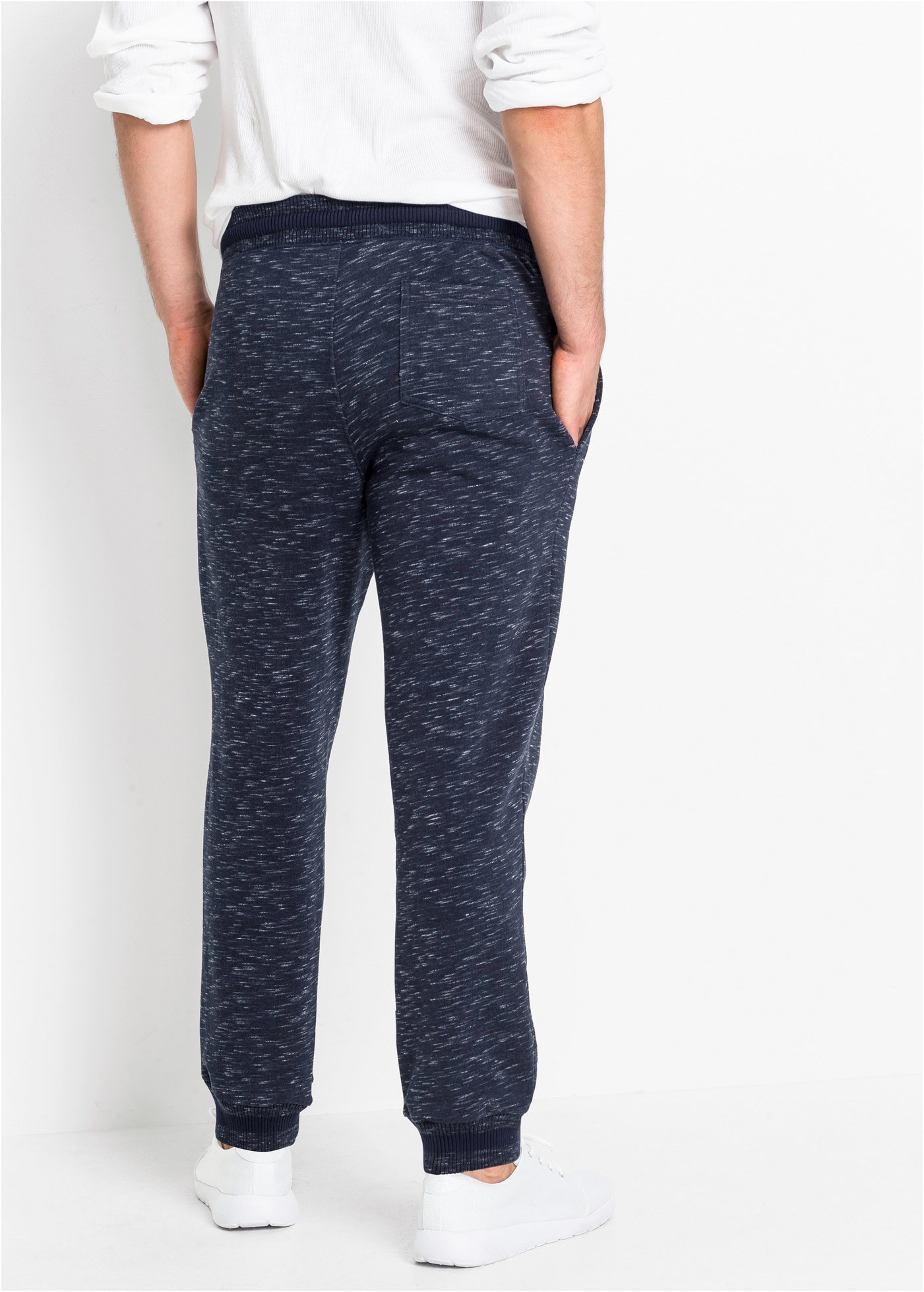 bonprix Jogginghose  aus Baumwolle und Polyester, Regular Fit