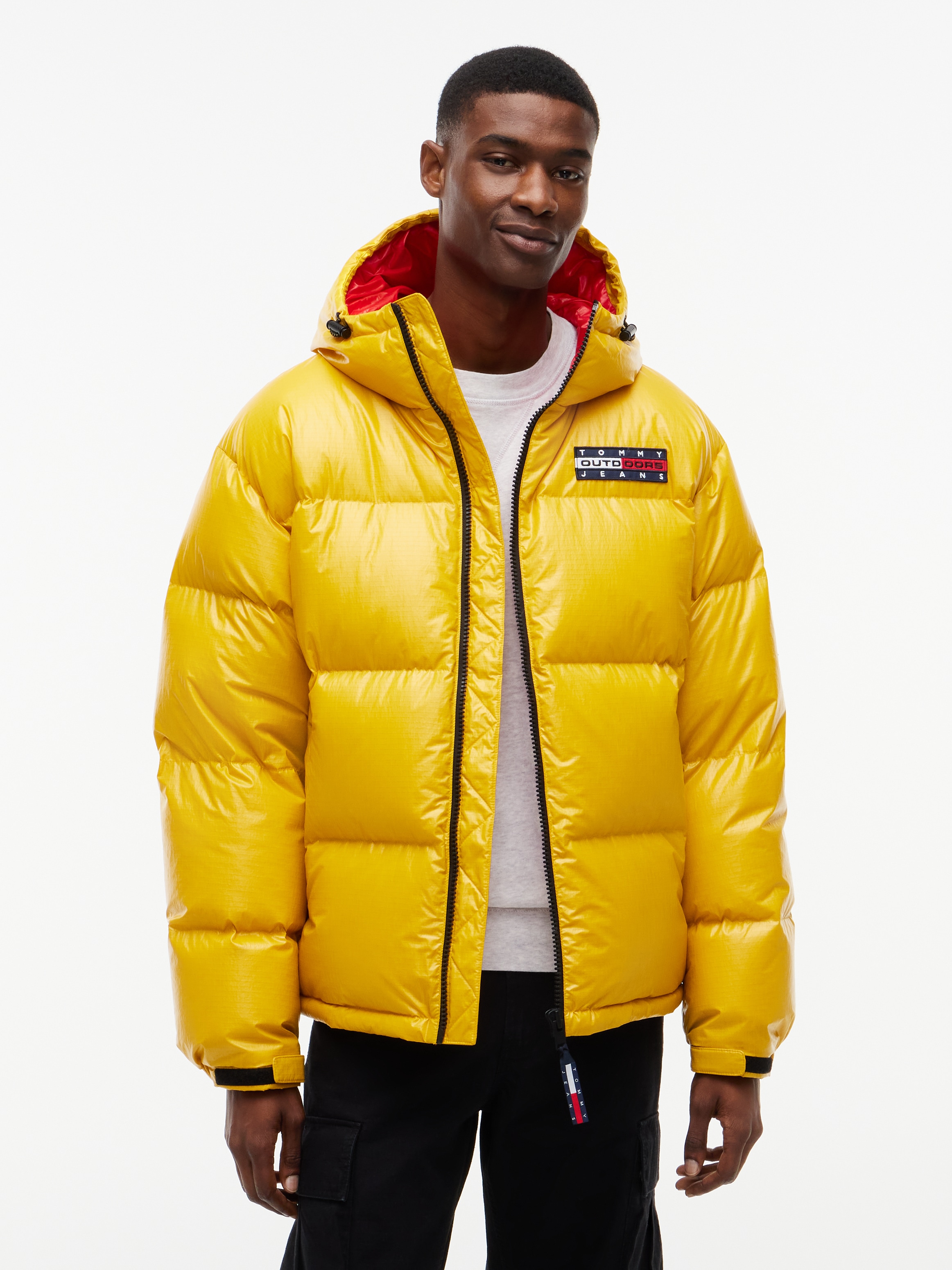 Tommy Jeans Daunenjacke »TJM ALASKA OUTDOORS DOWN« ohne Kapuze mit Daunenfüllung, leicht glänzende Oberfläche