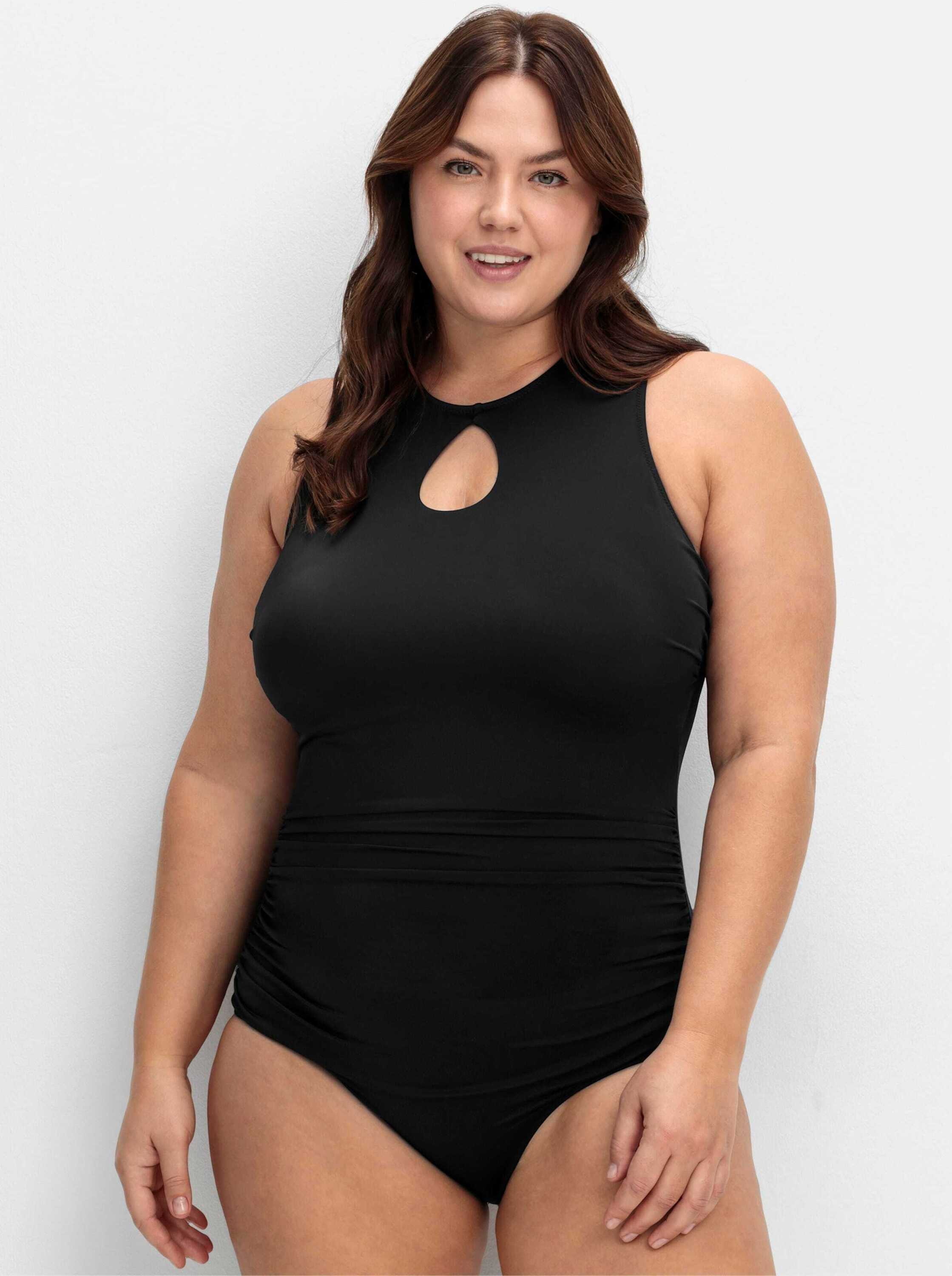 Sheego Badeanzug »Badeanzug Badeanzug mit Cut-out« mit raffiniertem Ausschnitt vone und hinten