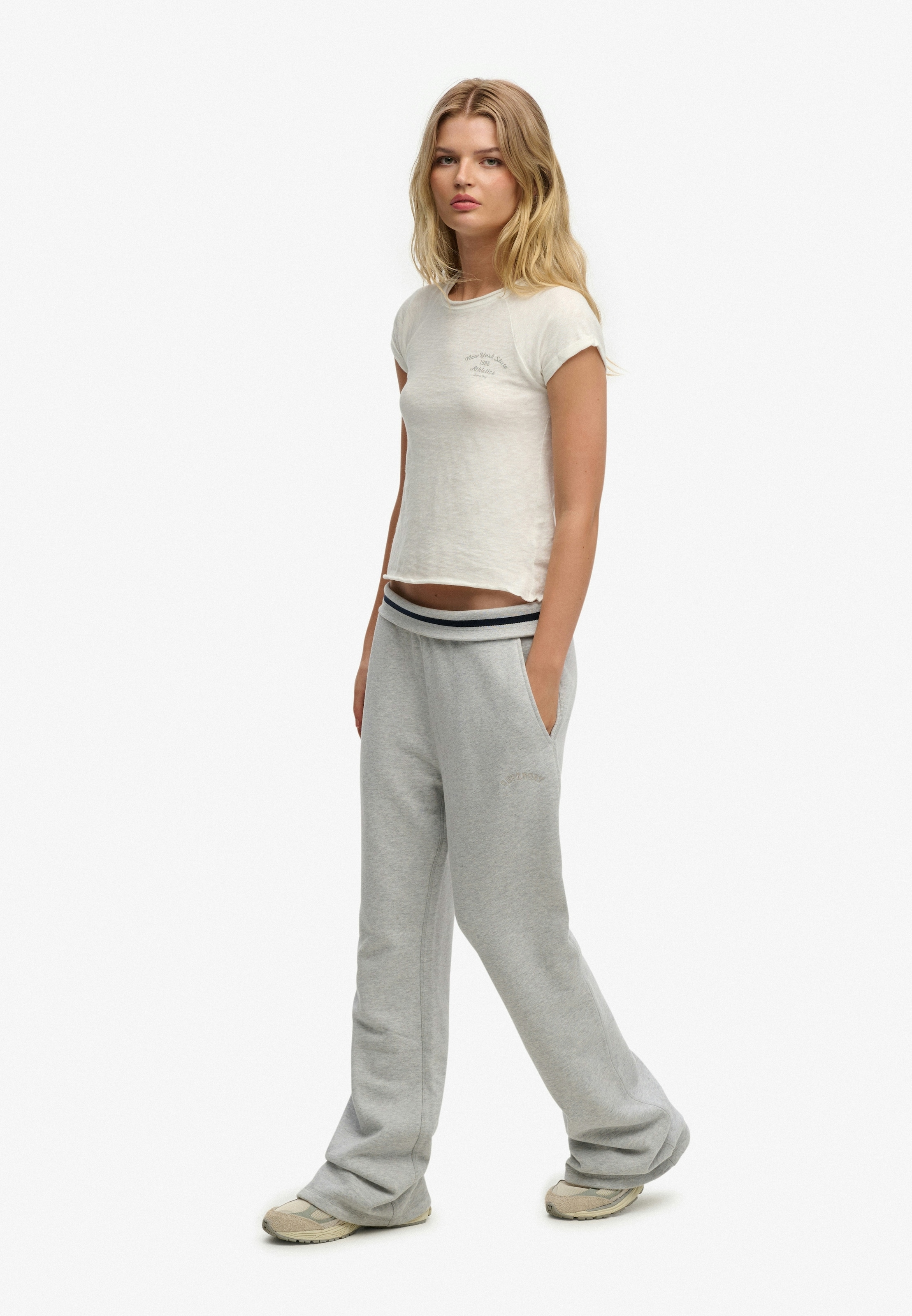 Superdry Sweathose »ESSENTIAL LOGO LR FLARE JOGGER«