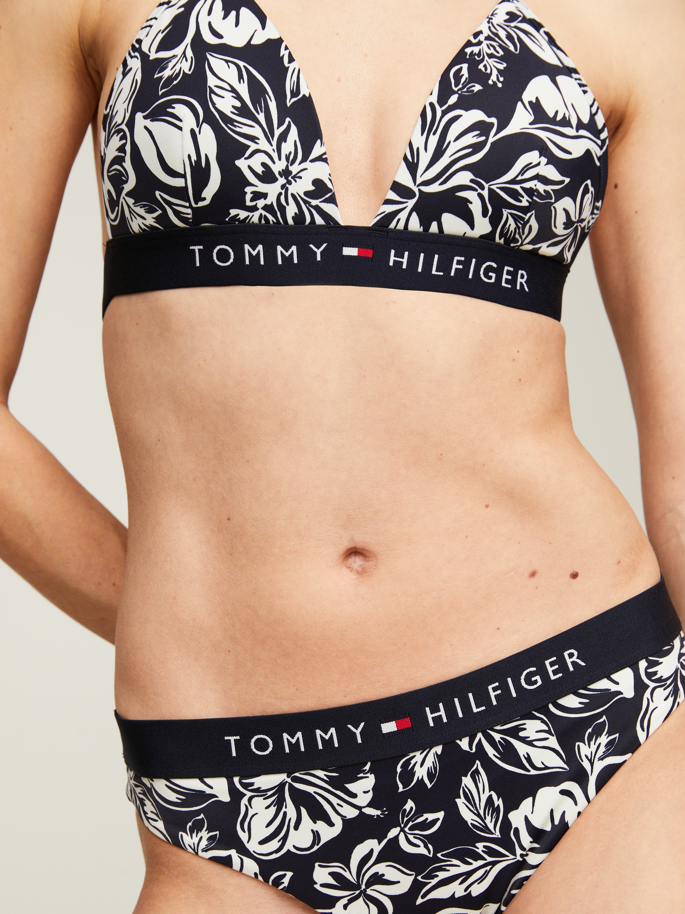 Tommy Hilfiger Swimwear Bikini-Hose »CLASSIC BIKINI PRINT«, mit Blumenmuster