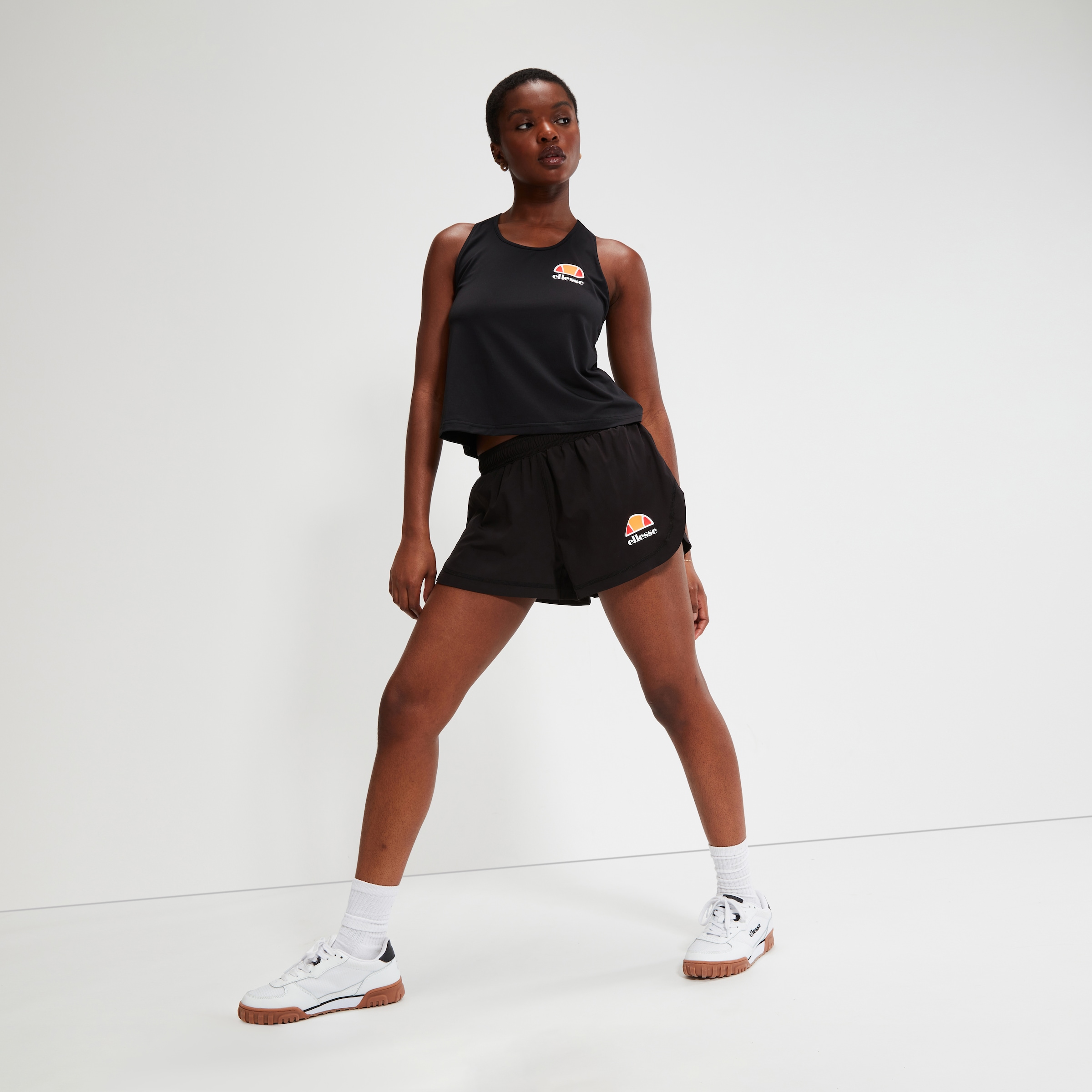 Ellesse Shorts »D SHORTS«, mit elastischem Bund