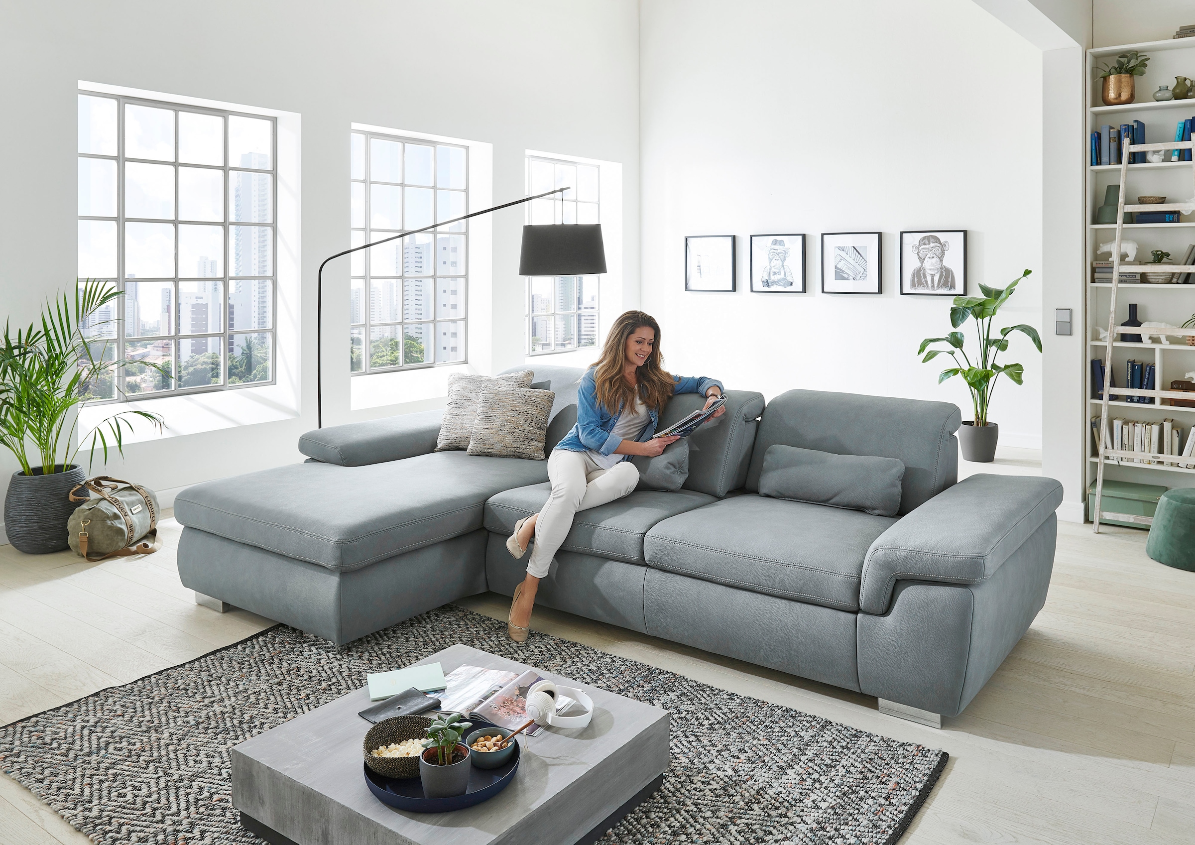 Die PlanBar Ecksofa »MP-IN17041 L-Form« mit Sitztiefenverstellung, optional Kopfteilverstellung & Bettfunktion