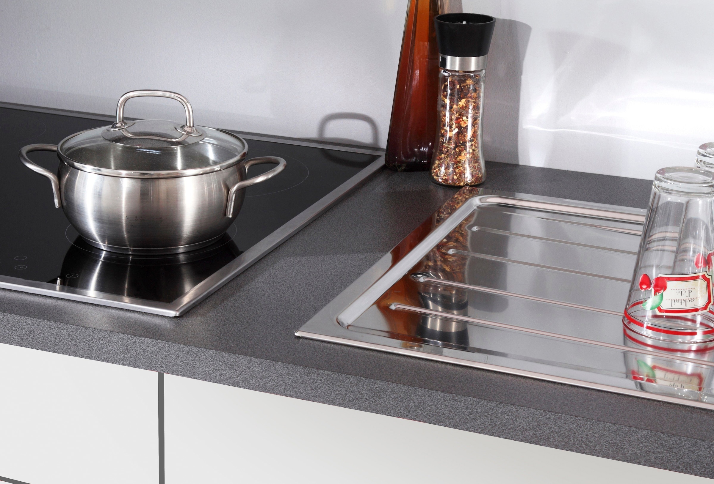 KOCHSTATION Küchenzeile »KS-Paris – Küchen mit einzigartigen Fotomotiven auf den Fronten« Breite 280 cm, wahlweise mit E-Geräten und Induktion