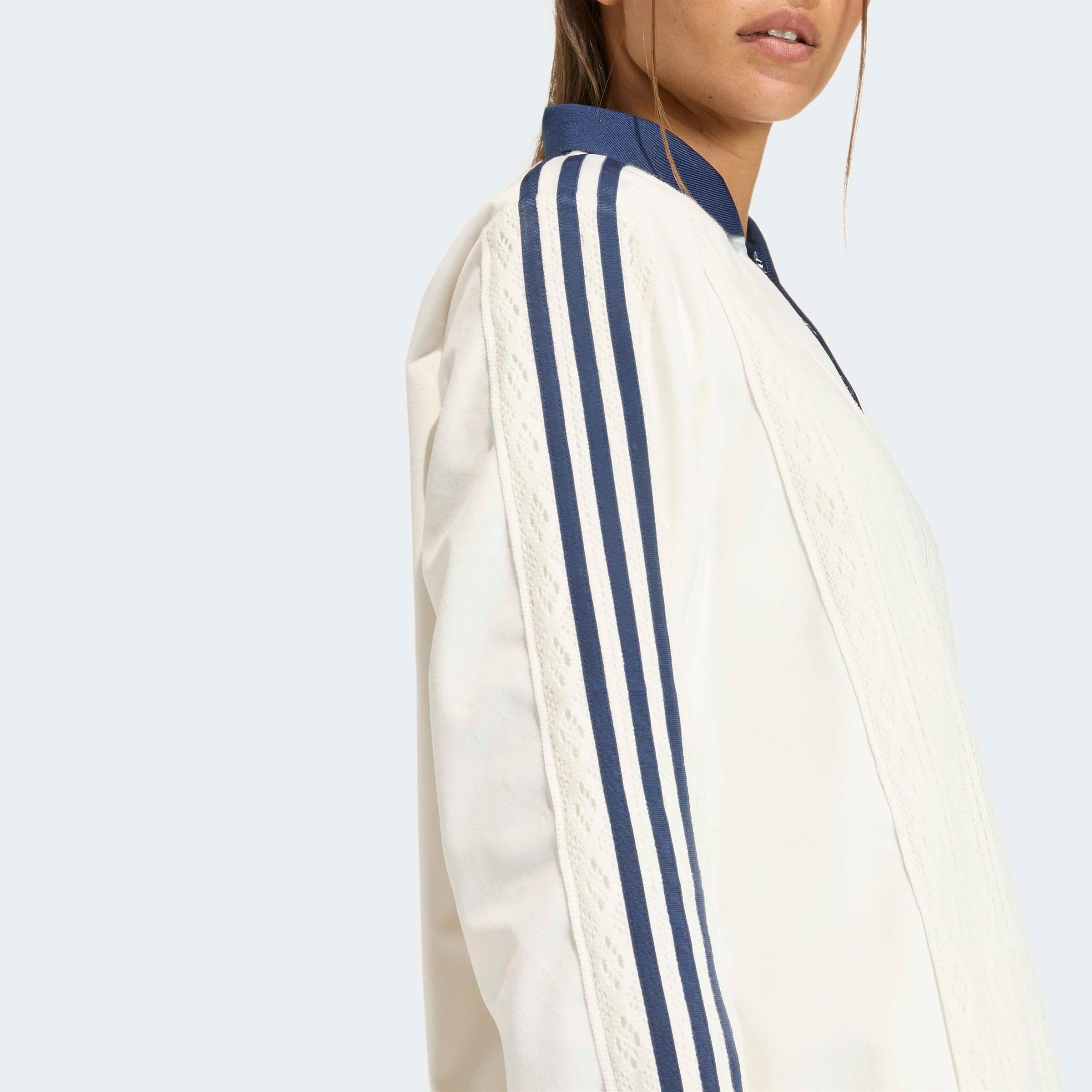 adidas Originals Langarmshirt »ADIDAS ORIGINALS WINTERISED LONGSLEEVE TRIKOT« Winterised Fußballtrikot, Mischung aus Velours und Häkelstoff
