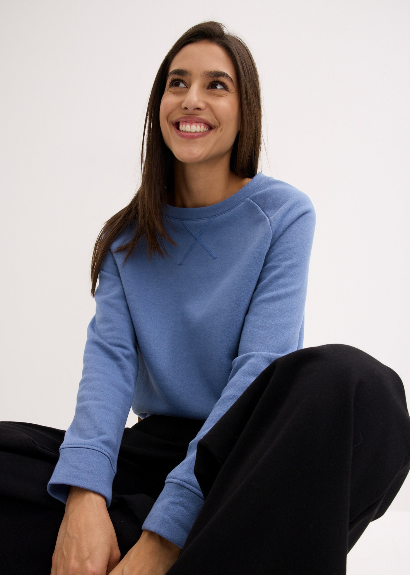 bonprix Sweatshirt »Sweatshirt«, klassischer Rundhalsausschnitt, bequeme Passform, ohne Verschluss
