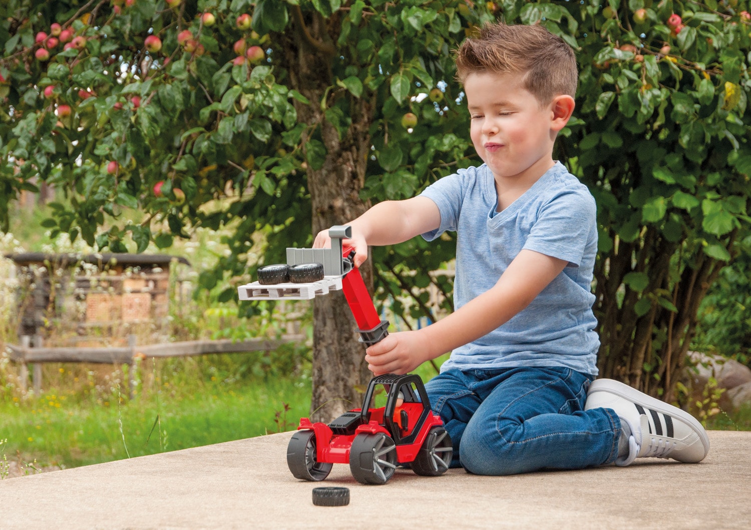 Lena® Spielzeug-Bagger »Truxx Teleskoplader mit Palette« Made in Europe