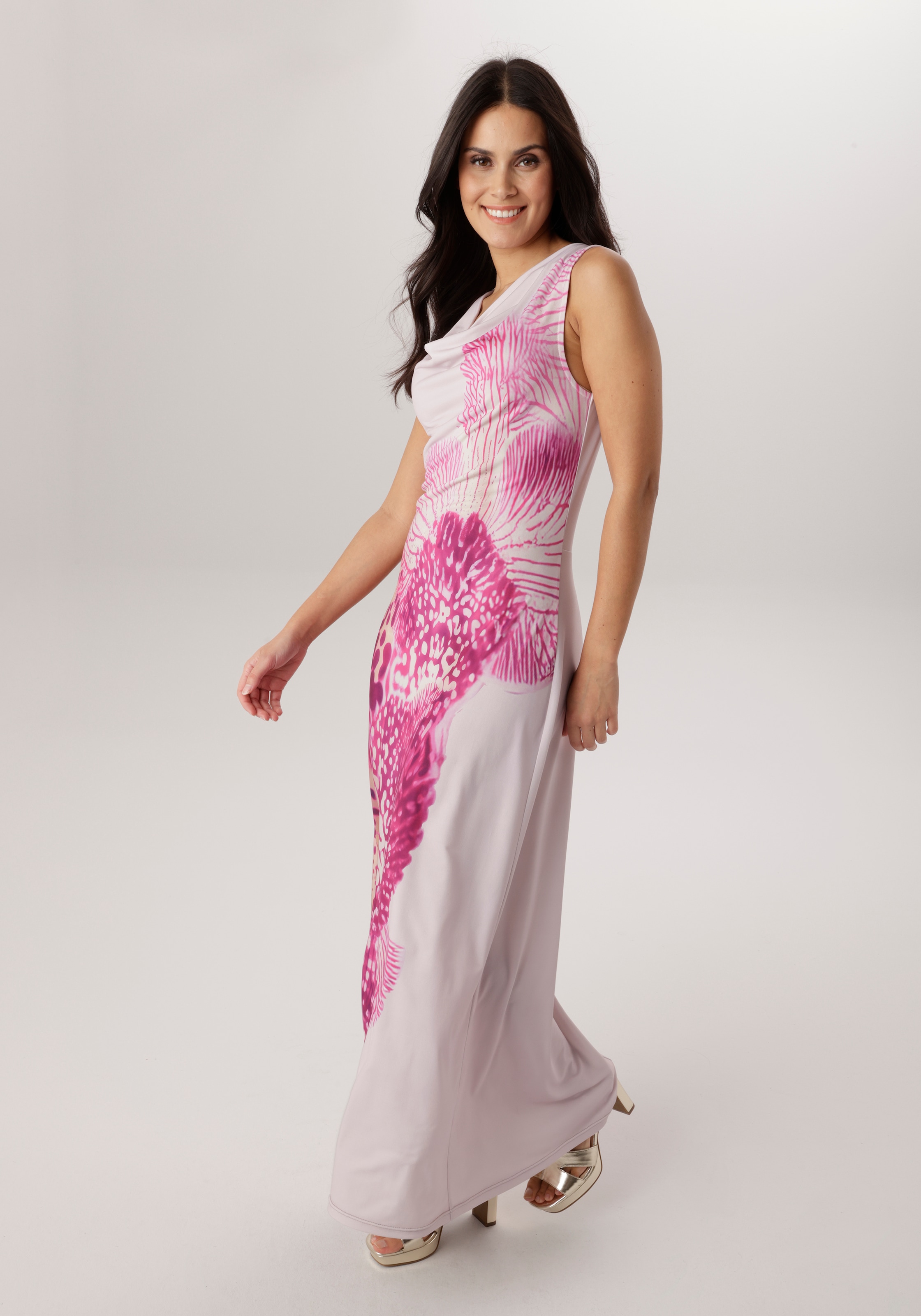 Aniston SELECTED Maxikleid vorne mit diagonal verlaufenden Blütenprint - NEUE KOLLEKTION