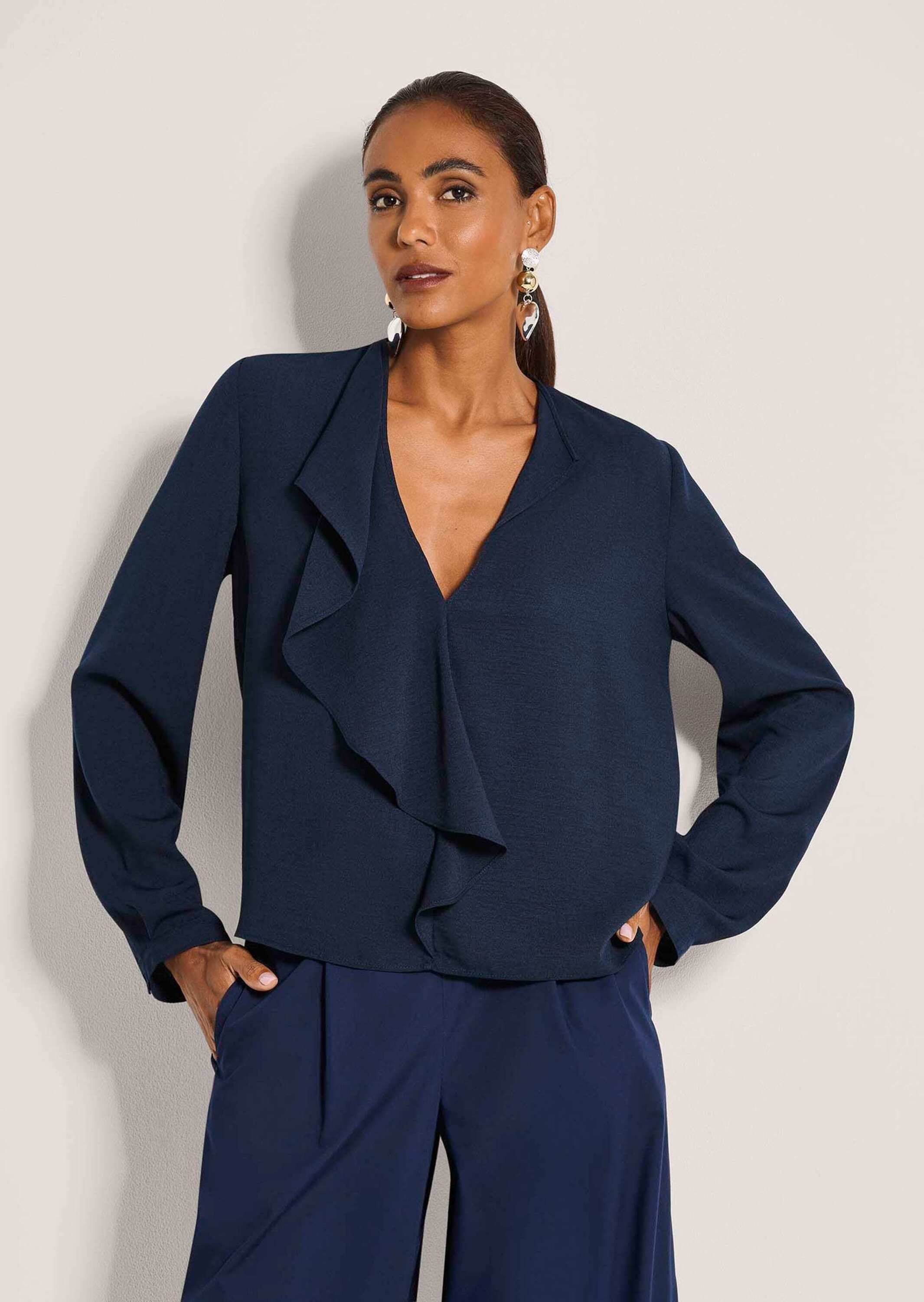 MADELEINE Langarmbluse »Hemdbluse Volantbluse mit Rüschendetails« Bluse mit einseitiger Rüsche am V-Ausschnitt