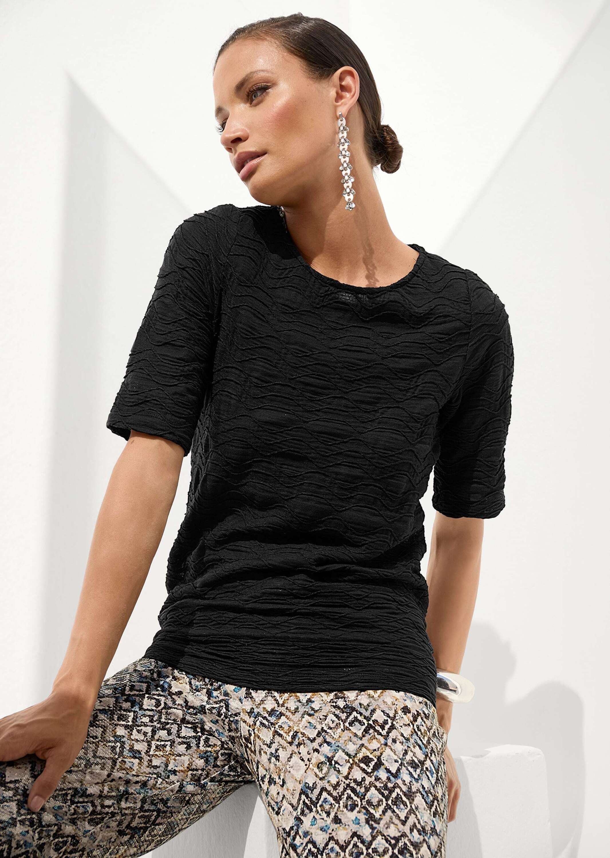 MADELEINE Kurzarmshirt »Strukturshirt Viskoseshirt mit Rundhalsausschnitt«