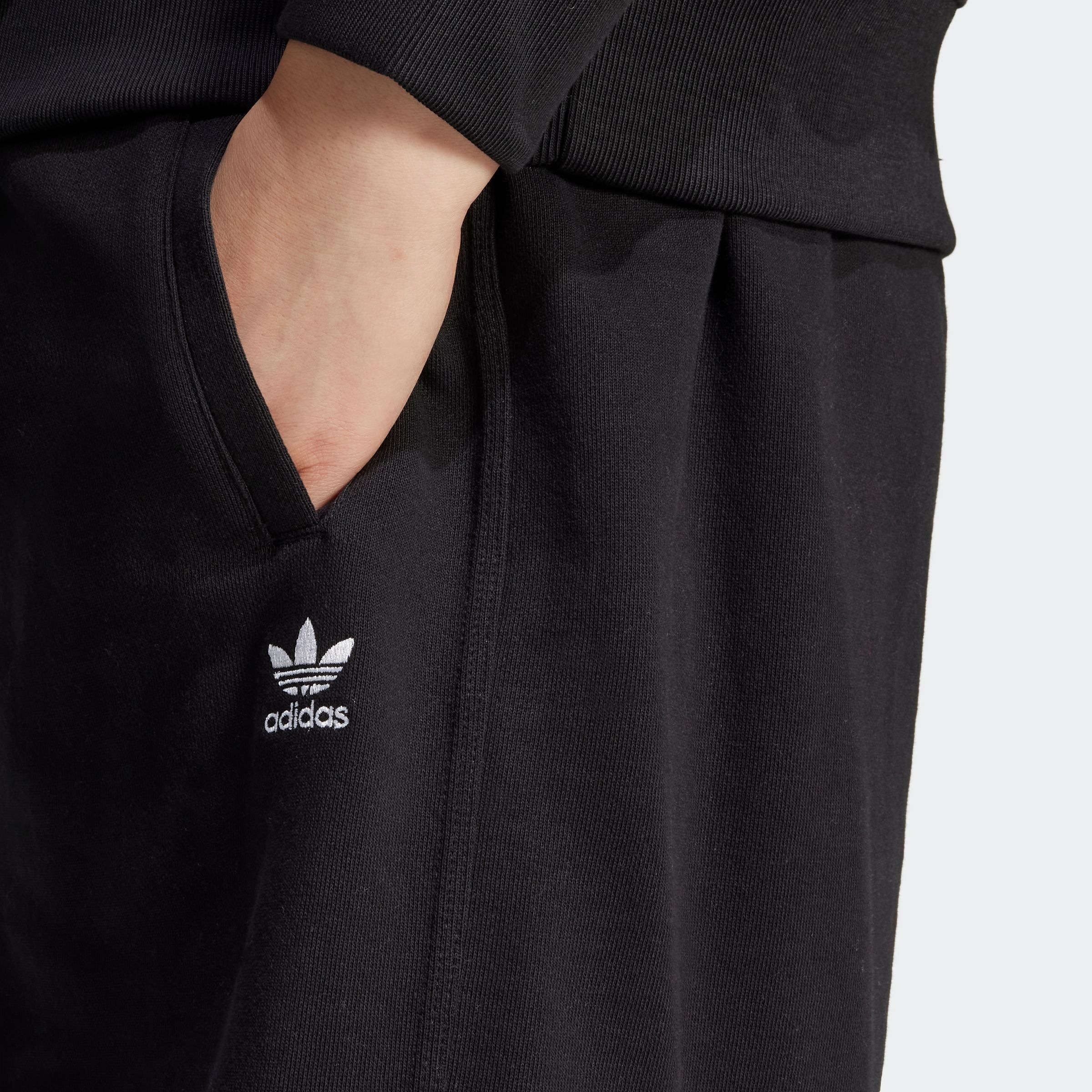 adidas Originals Shorts »ESS SHORTS«, (1 tlg.)