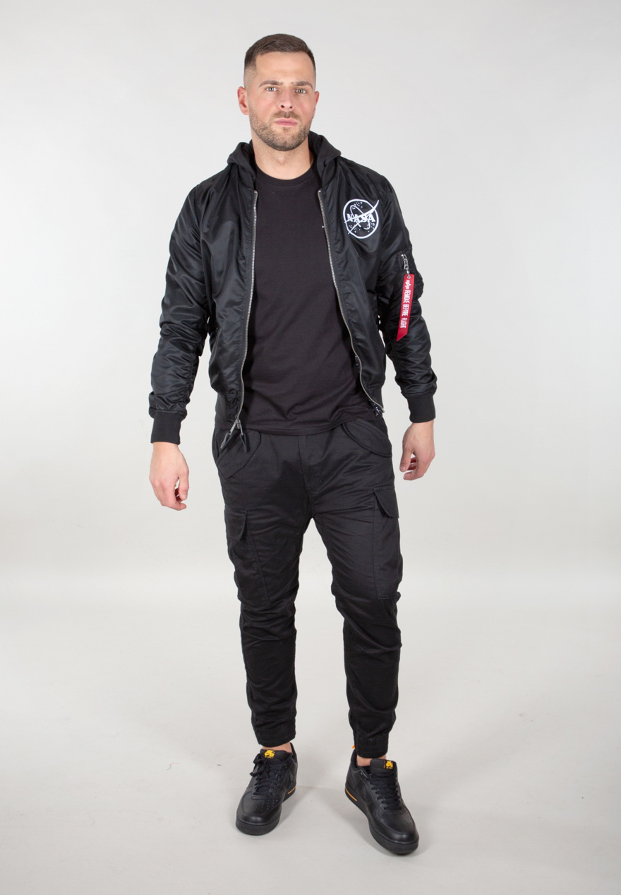 Alpha Industries Bomberjacke »Alpha Industries Men - Bomber Jackets MA-1 LW HD NASA Glow Rev.«