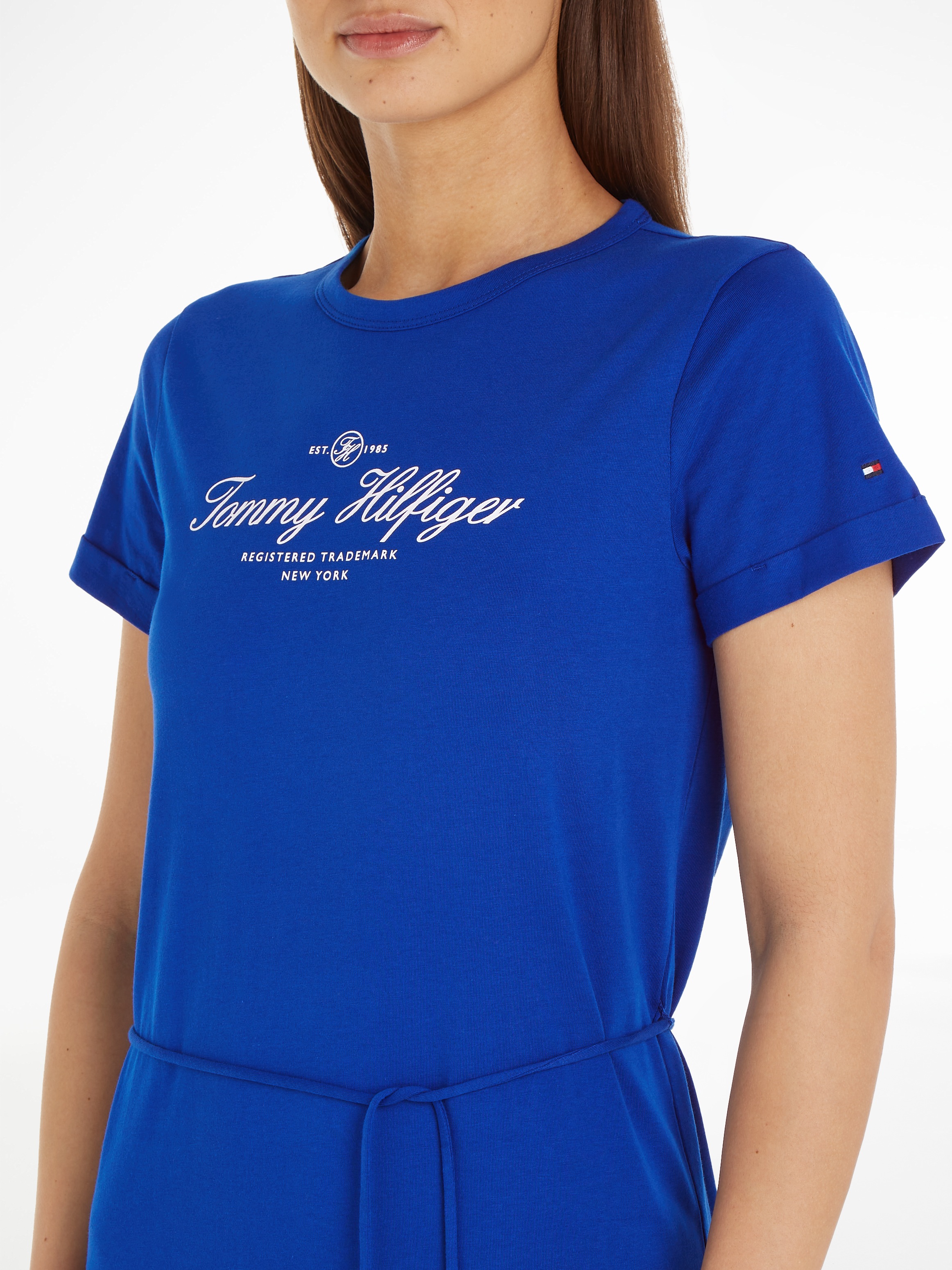 Tommy Hilfiger Shirtkleid »1985 REG C-NK SHORT DRESS SS«, Strandkleid,  Sommerkleid mit Tailienband, Kurzarm, Luftig Leicht bestellen bei OTTO