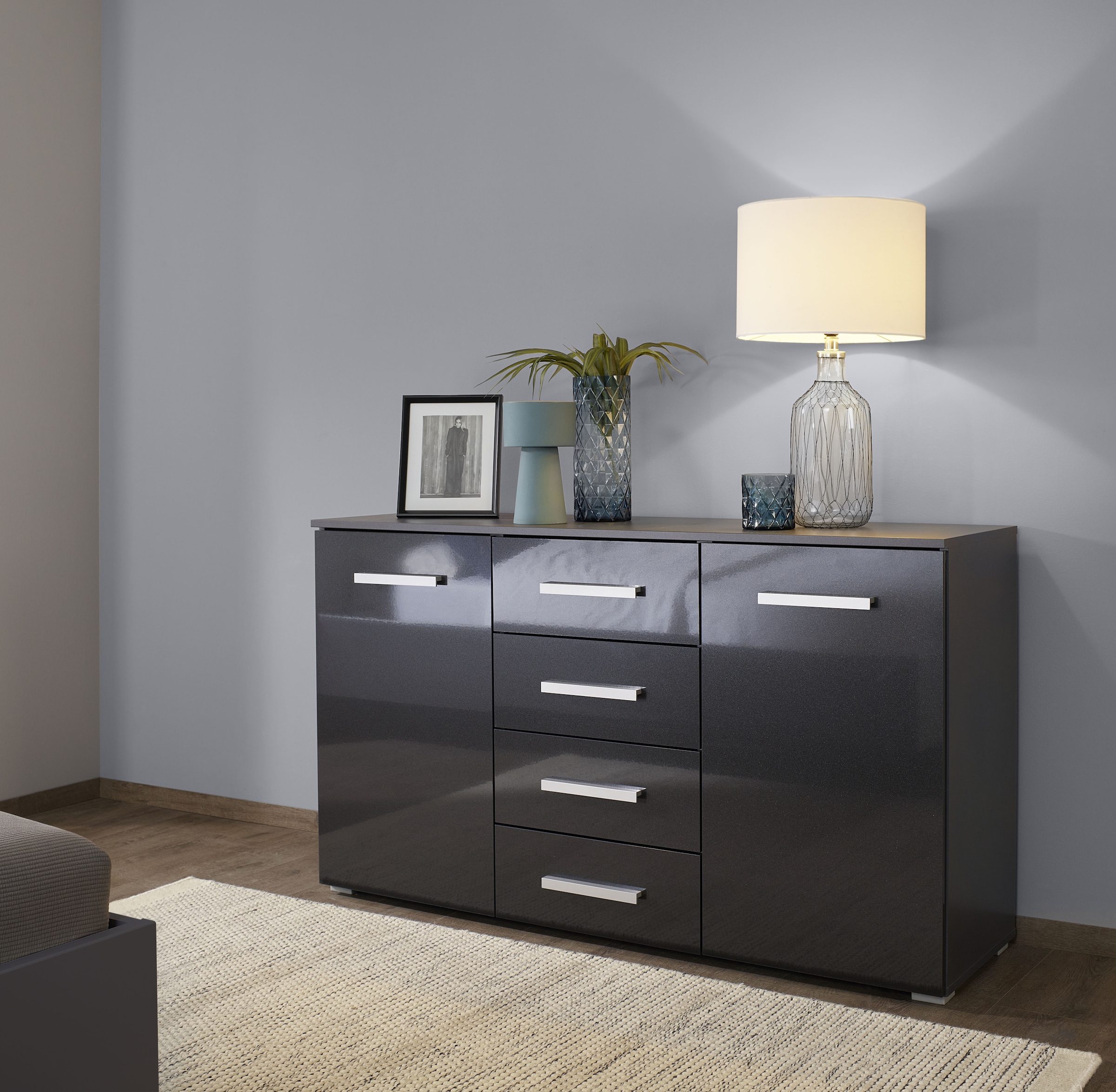 rauch Schubkastenkommode »Sideboard Kommode Kombikommode KOLUNA mit Hochglanzfront« Breite 120 cm,  vier große Schubladen, mit insgesamt 4 Einlegeböden MADE IN GERMANY