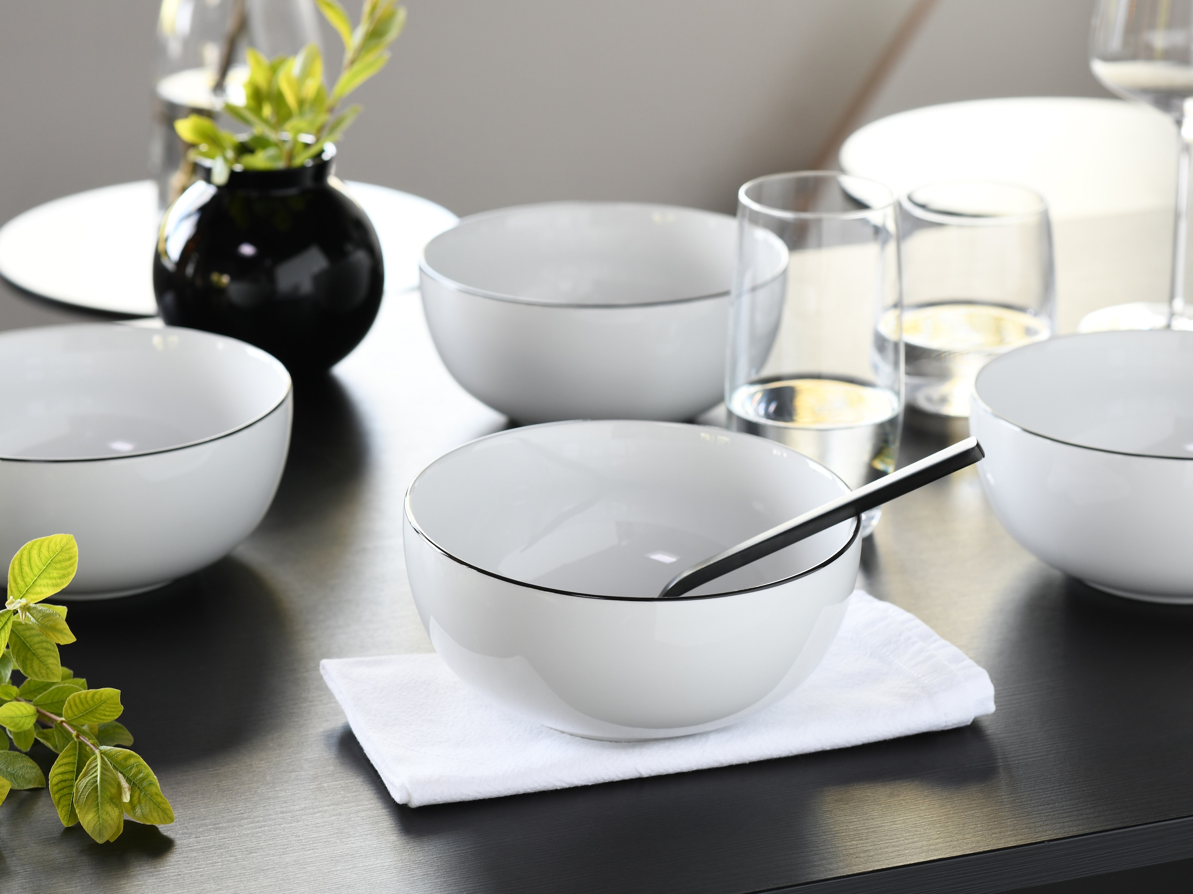 CreaTable Schale »Allround Black Line, Buddha Bowl 16 cm 4-tlg« 4 Stk. aus Porzellan Daily Use, Zeitlos
