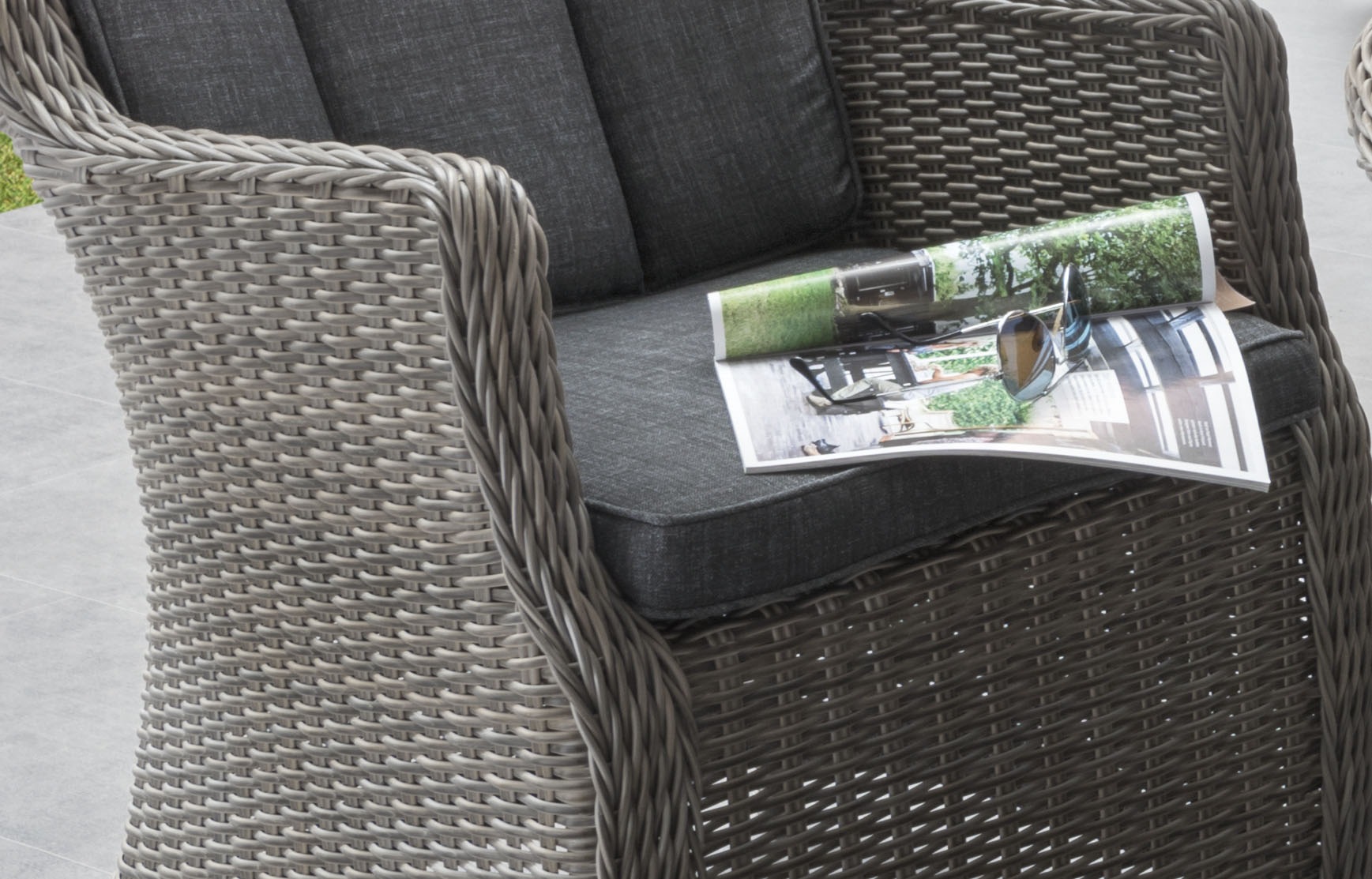 Destiny Balkonset »LUNA MERANO«, (Set, 3 tlg., 1 Beistelltisch, 2 Sessel), (Set, 7-tlg., 2 Sessel, 1 Tisch 46x47x50cm) Aluminium, Polyrattan