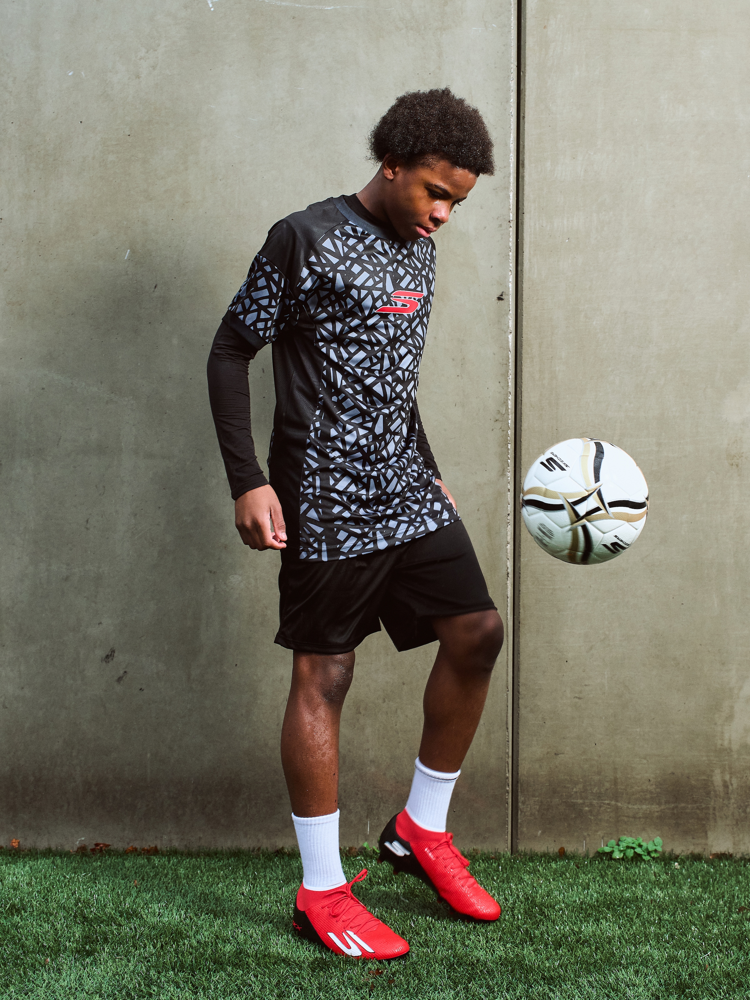 Skechers Fußballschuh »JR YOUTH FG, Skechers Skx_2 Jr Youth Mg«  Kunstrasenschuh unterstützt multidirektionale Bewegungen