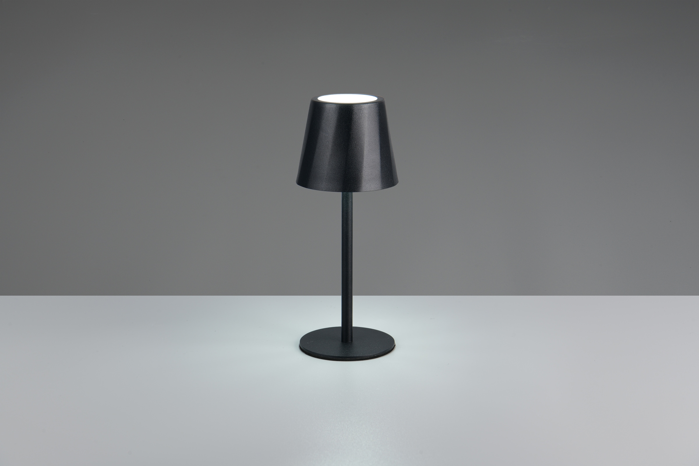 REALITY Leuchten LED Tischleuchte »DIAZ, Outdoor Akku Tischlampe Höhe 21 cm Ø 8,5 cm, IP44, Touchdimmer« LED-Board 1 Stk. Farbwechsler | warmweiß - kaltweiß CCT Lichtfarbe einstellbar 2700-6500K, 160 Lumen, 1,6W, USB Anschluss