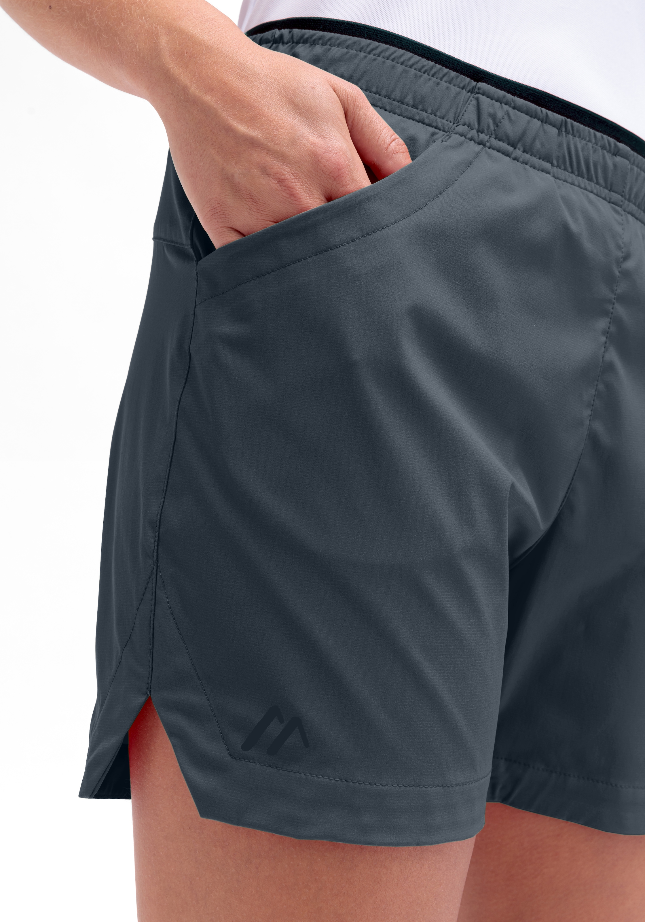 Maier Sports Outdoorhose »Fort Shorts W«  kurze Hose Damen, luftige Wanderhose, leichte Outdoorhose, Reg Fit