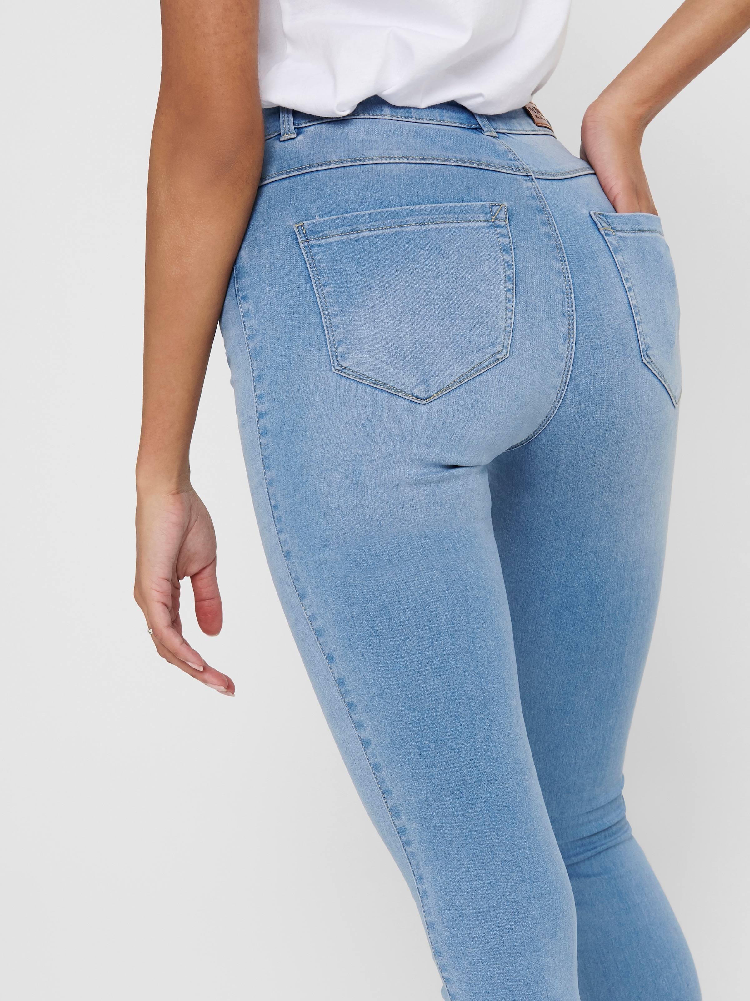 ONLY High-waist-Jeans »ONLROYAL – Skinny-Jeans mit hoher Taille und Abriebeffekt«, skinny fit, casual, Denim, Baumwollmischung, Eingrifftaschen
